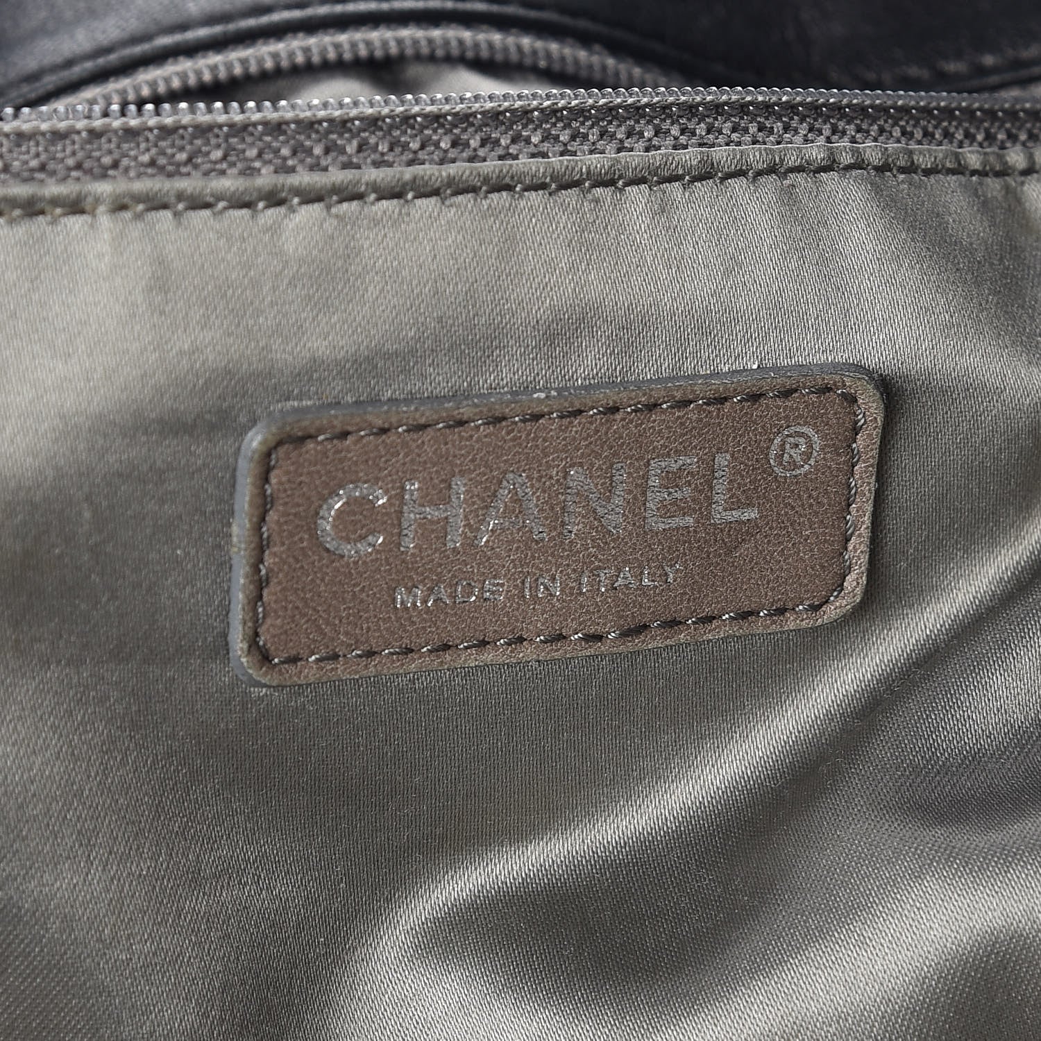 Chanel Patent Patchwork Large Brooklyn Tote Black 6 of 15