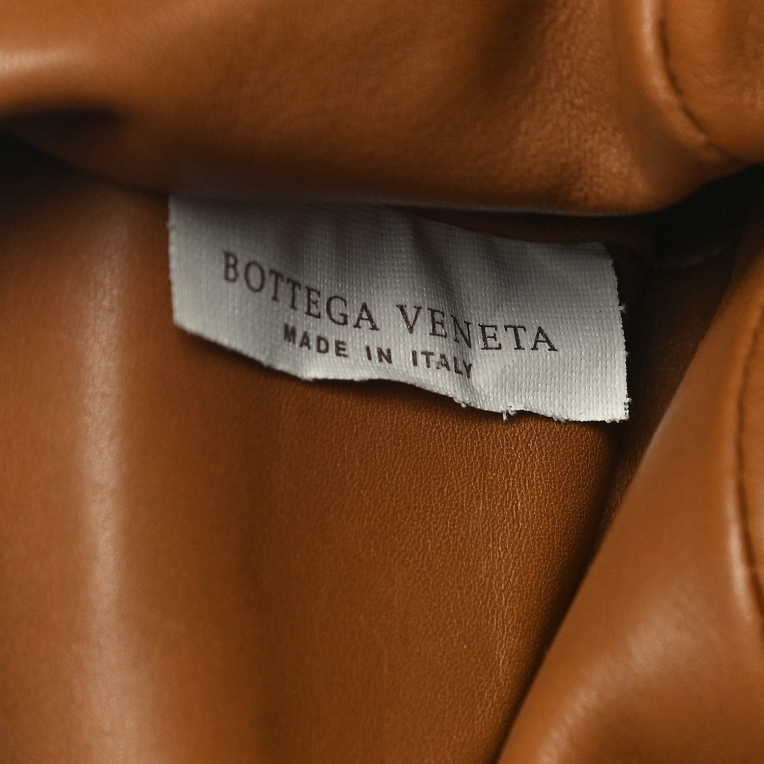 Bottega Veneta Butter Calfskin The Pouch 20 Cammello 5 of 11