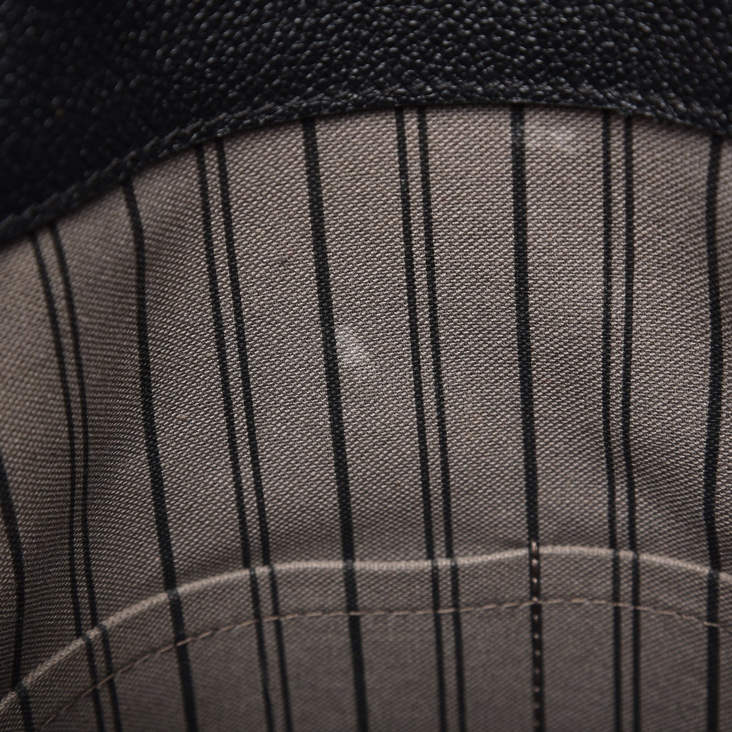 Empreinte Bagatelle Black