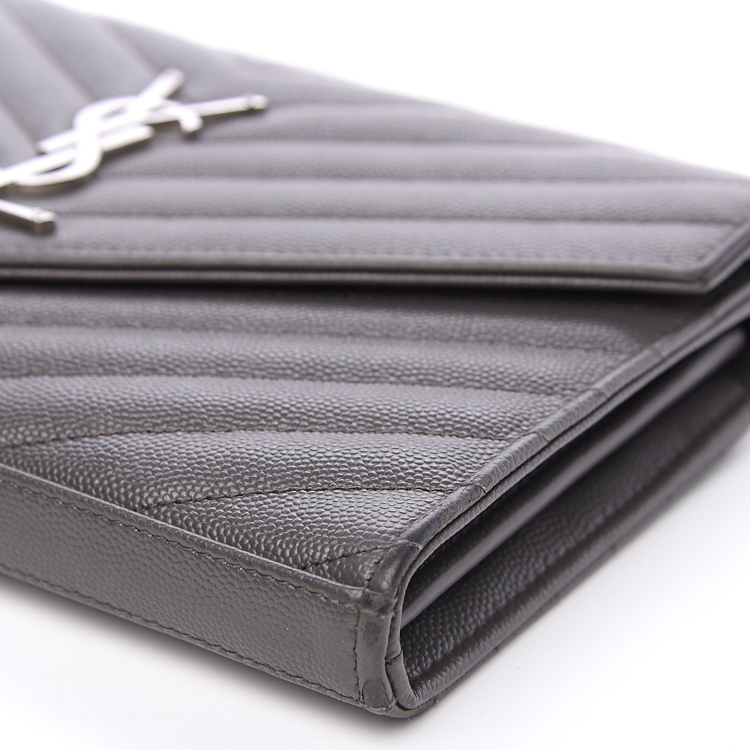 Saint Laurent Grain De Poudre Matelasse Chevron Monogram Chain Wallet Fog 8 of 12