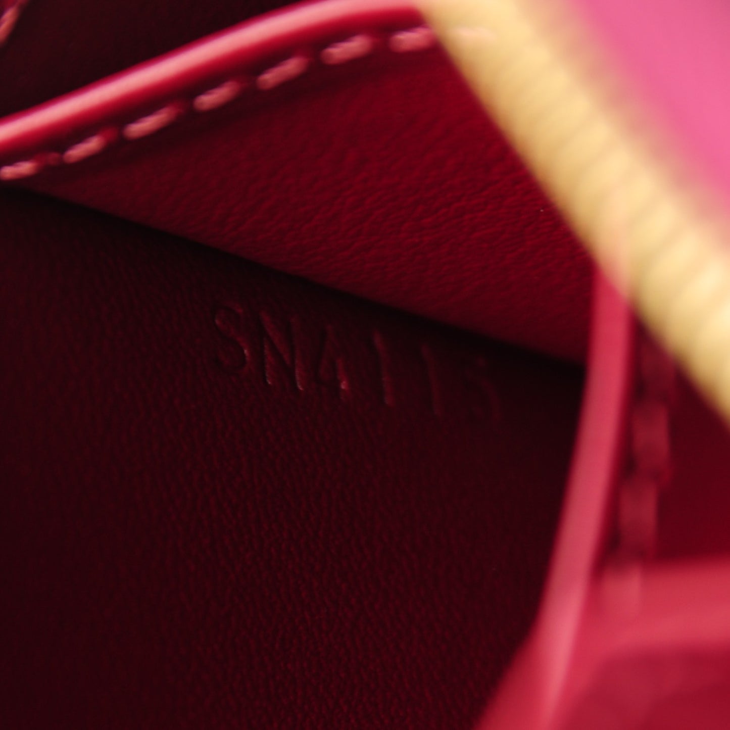Vernis Zippy Coin Purse Magenta