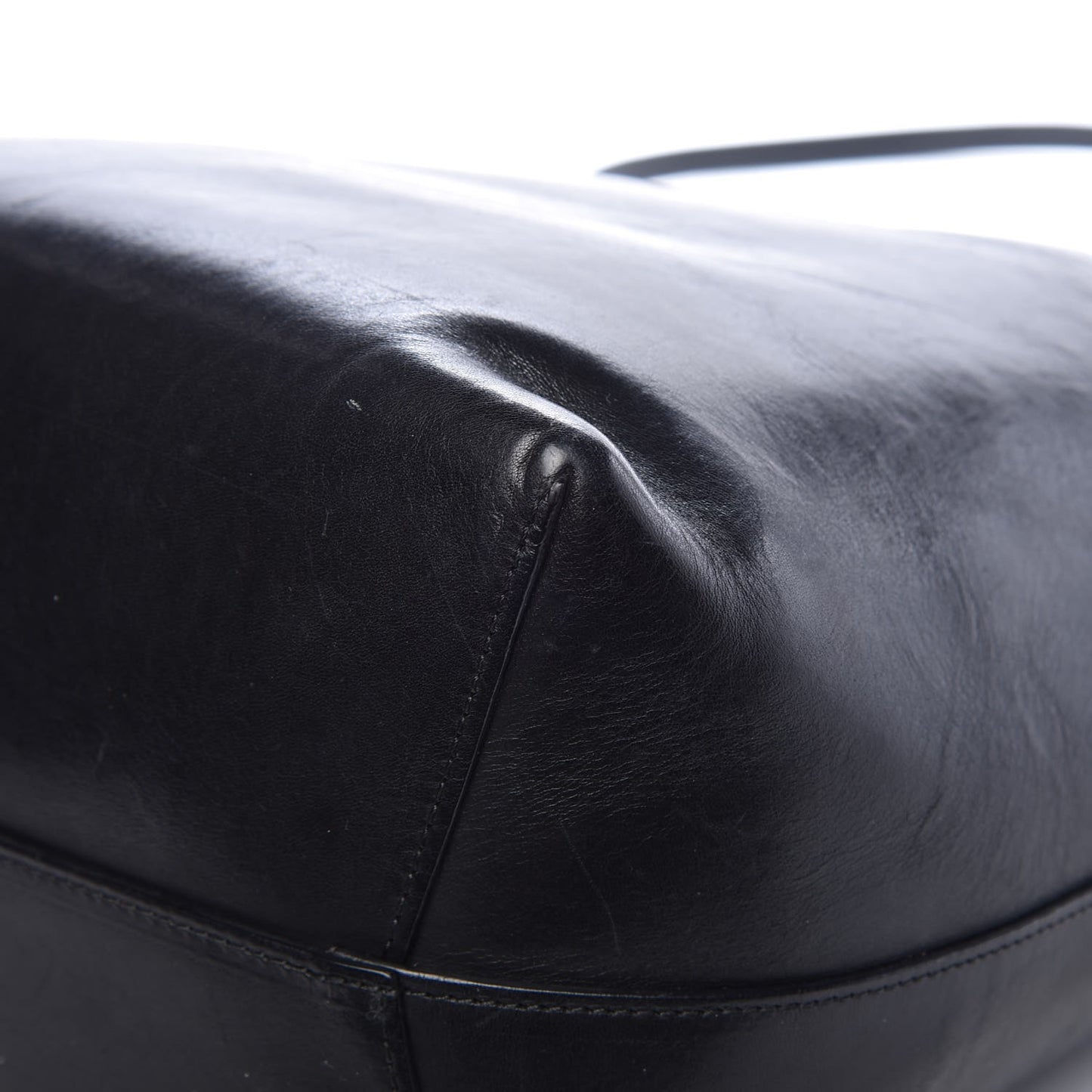 Vegetable Tanned Calfskin Bucket Bag Black