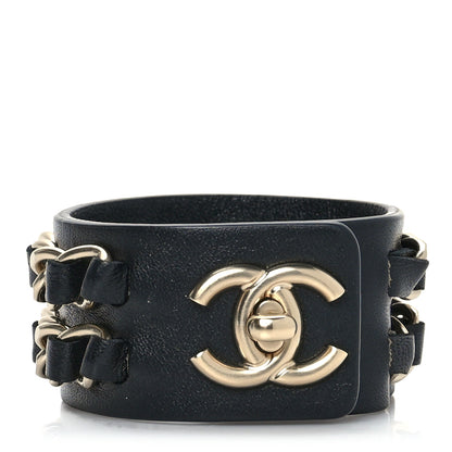 Chanel Lambskin CC Chain Turnlock Bracelet M Black 1 of 5