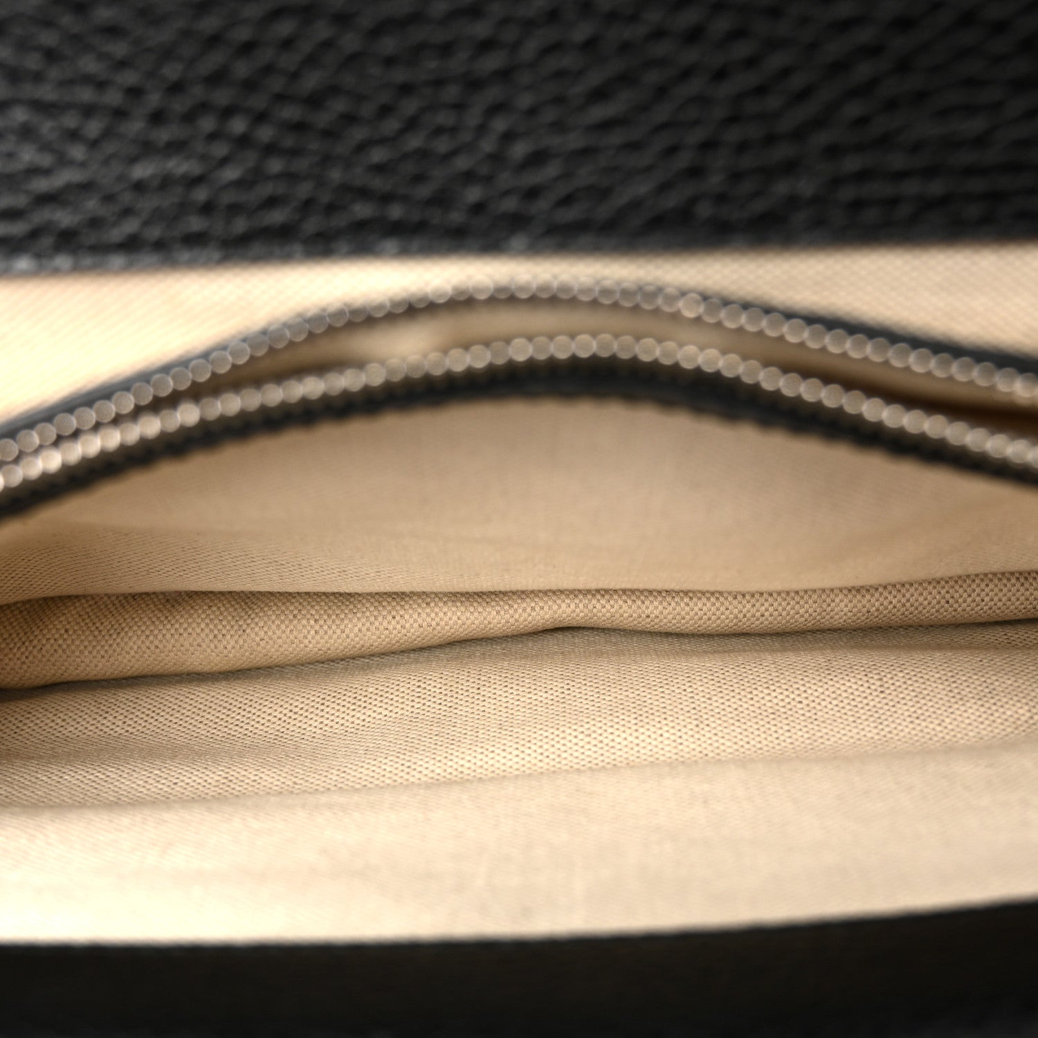 Gucci Pebbled Calfskin Small Dionysus Shoulder Bag Black 5 of 13
