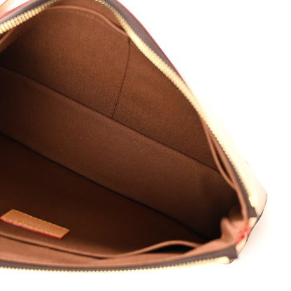 Louis Vuitton Reverse Monogram Drip Pochette Voyage Souple 5 of 8