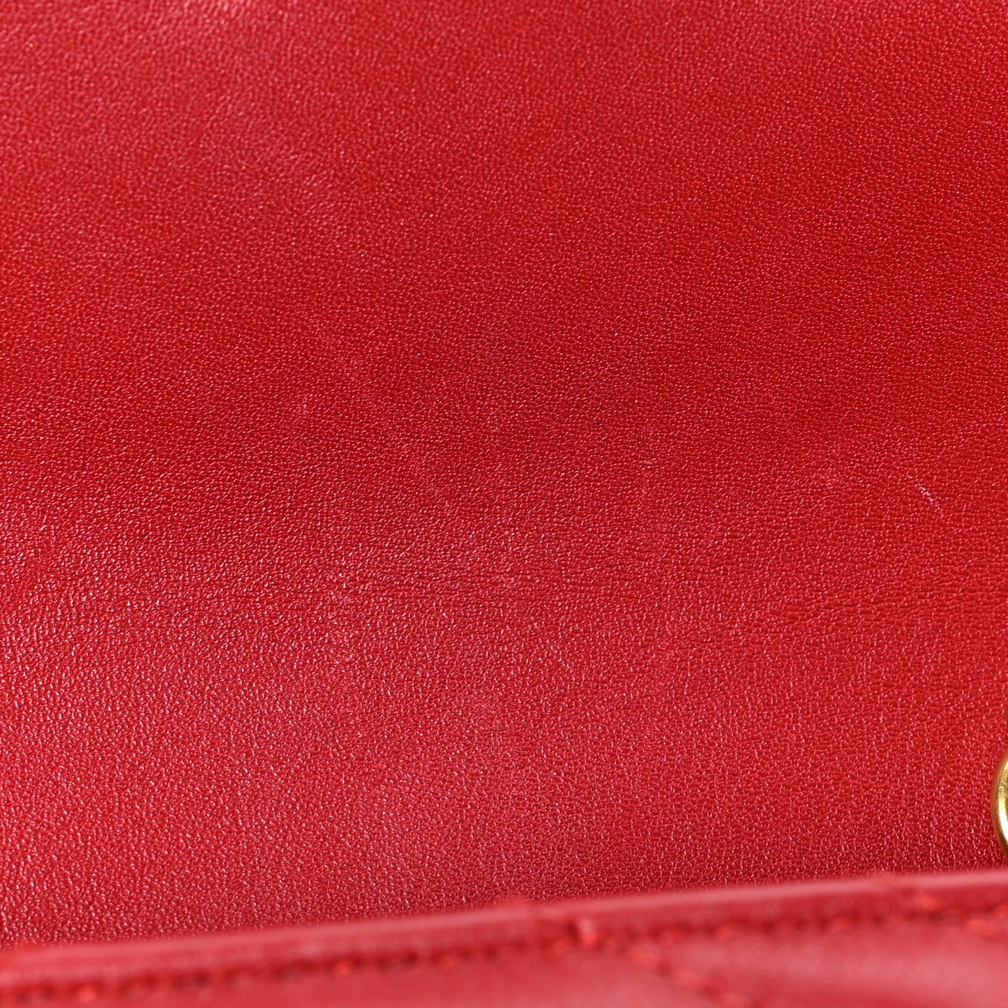Calfskin Matelasse Super Mini GG Marmont Shoulder Bag Hibiscus Red