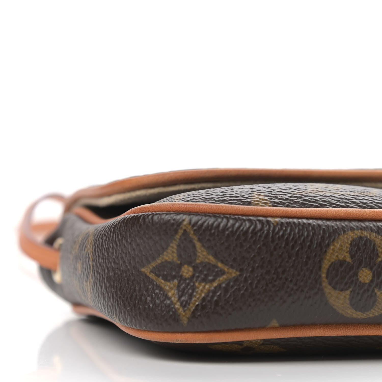 Louis Vuitton Monogram Pochette Cancun 7 of 8