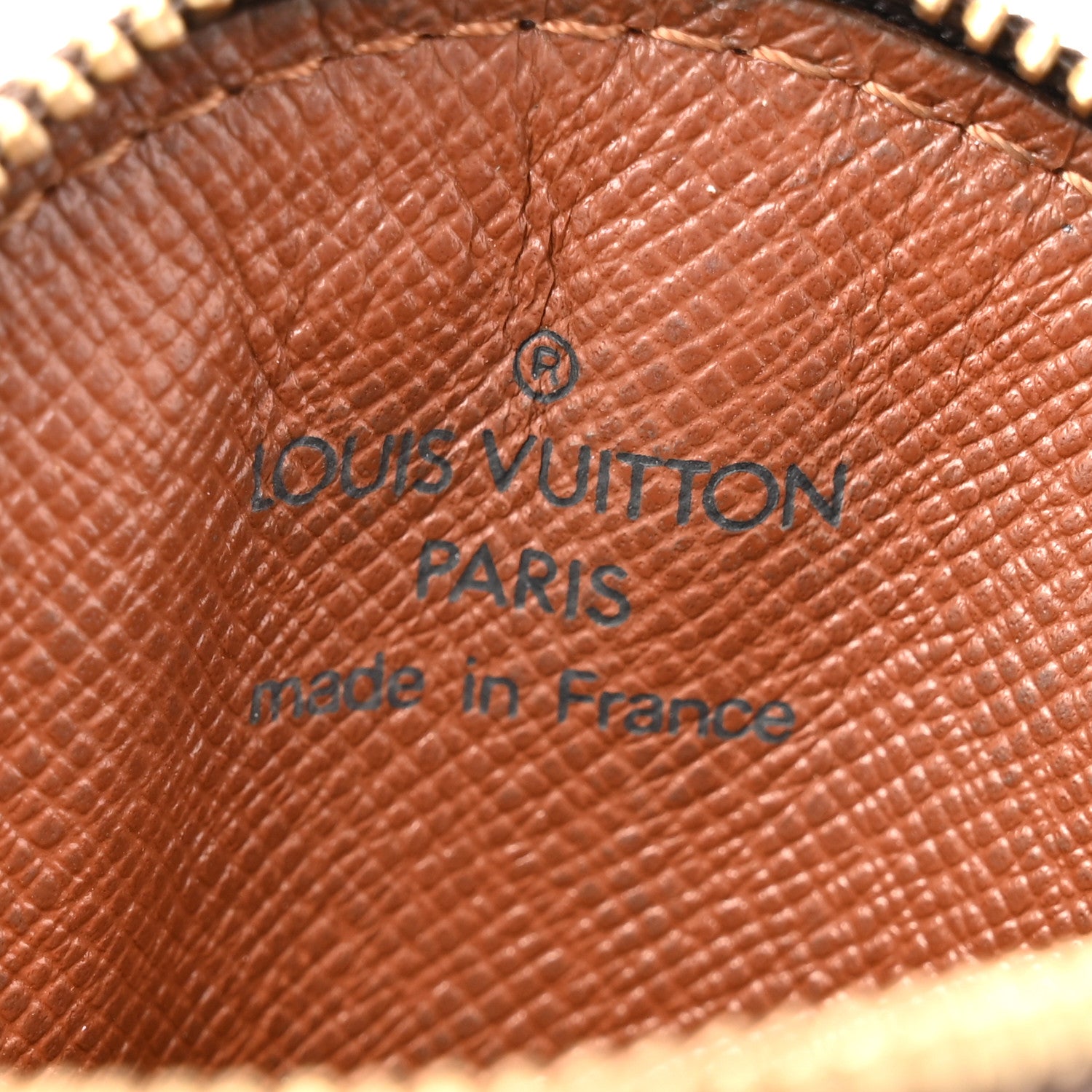Louis Vuitton Monogram Round Coin Purse 6 of 8