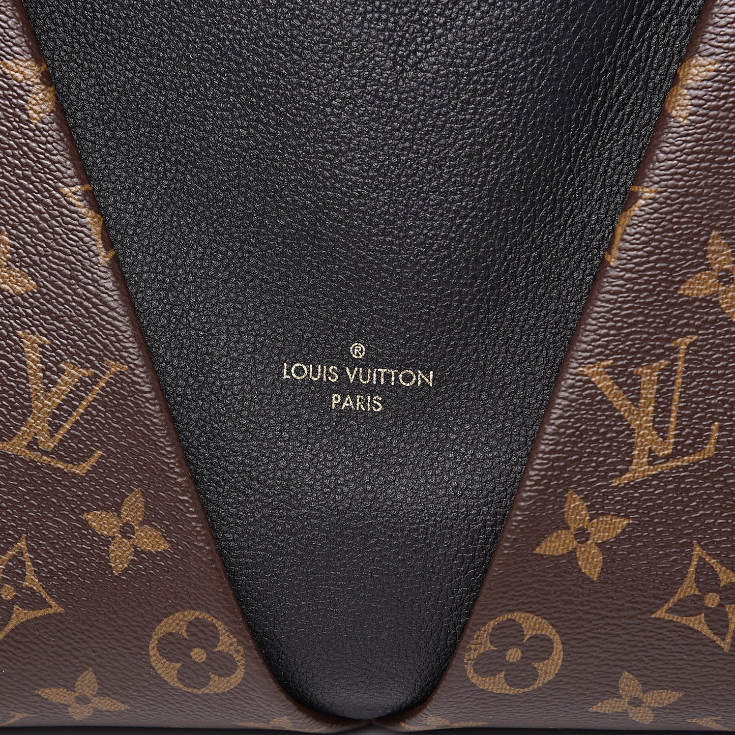 Monogram V Tote MM Black