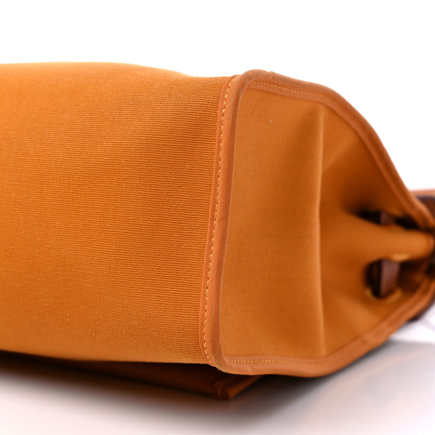 Toile Officer Vache Hunter Herbag Zip 31 PM Jaune Ambre Natural