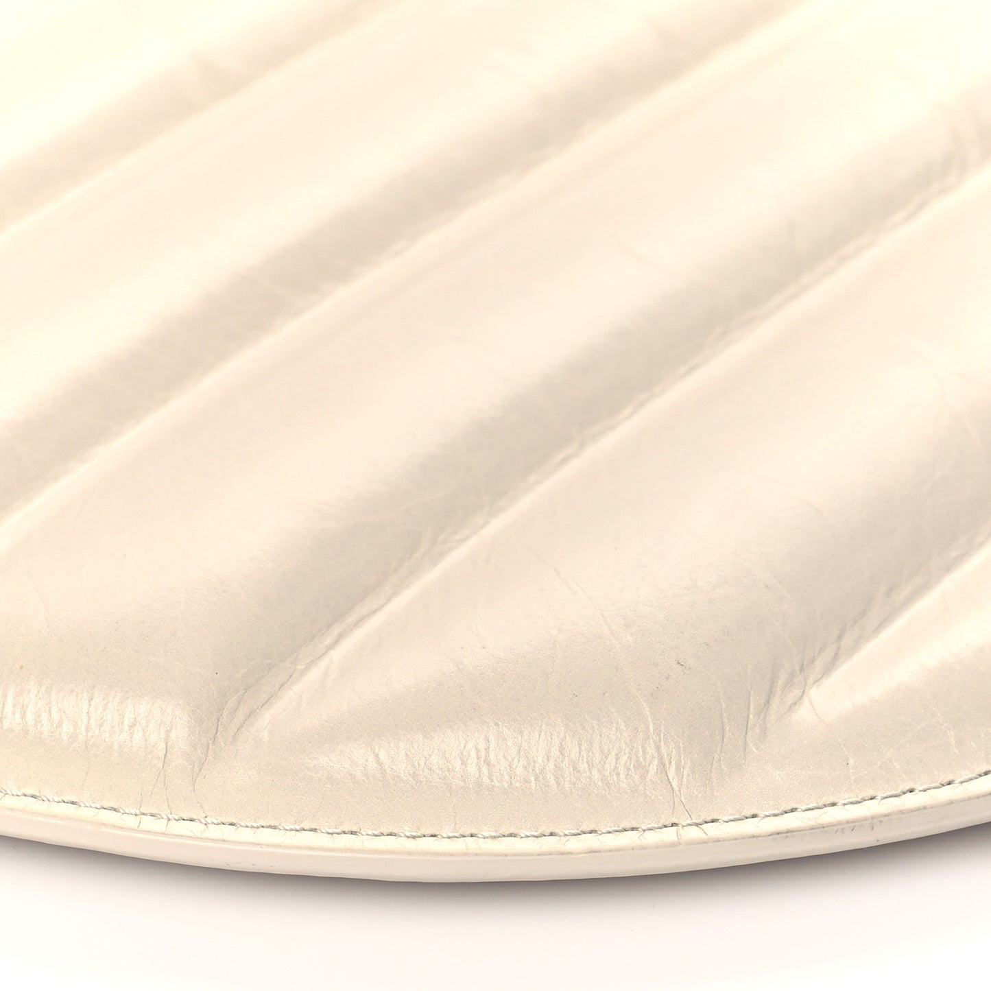 Lambskin Quilted The Rim Cream