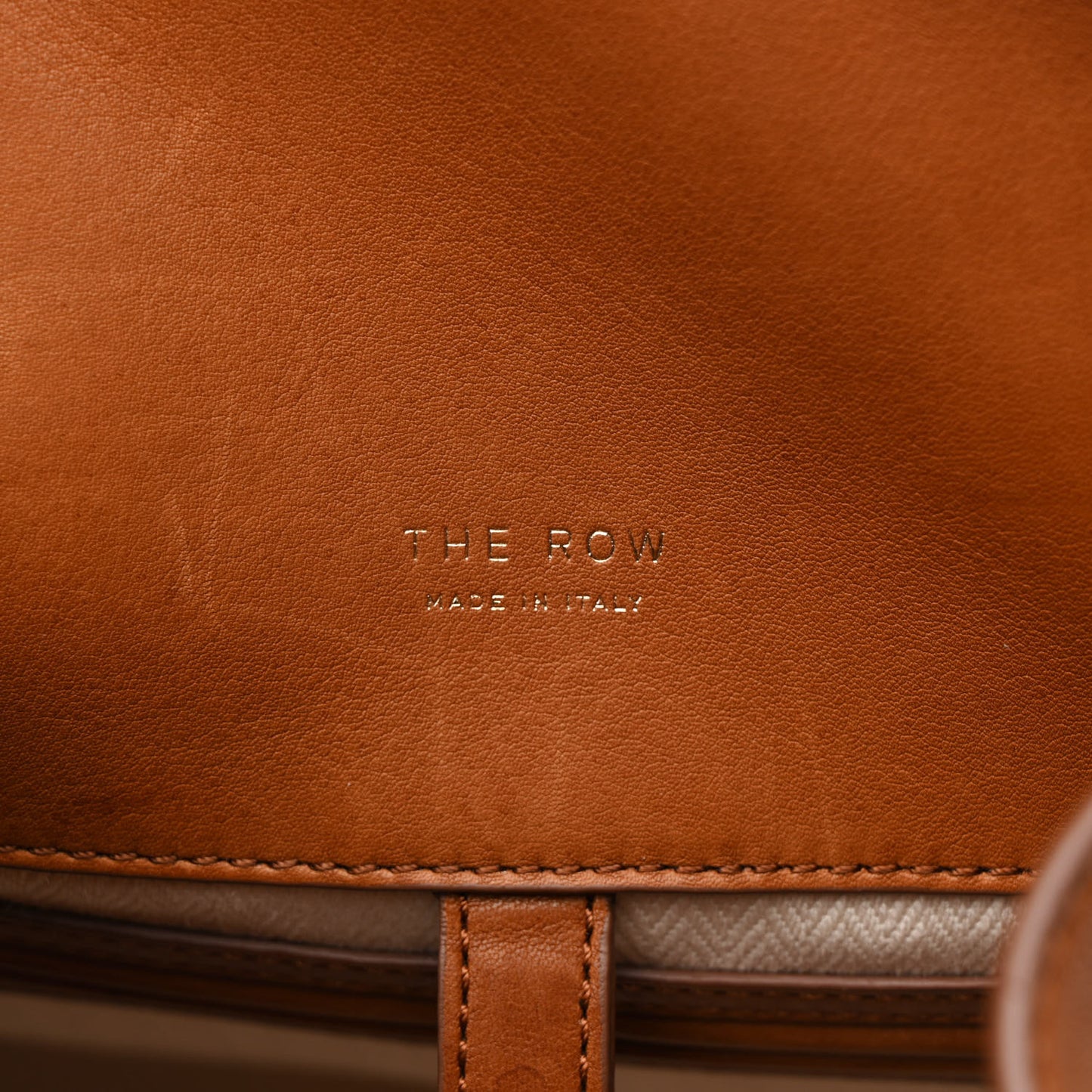 Polished Saddle Calfskin Soft Margaux 15 Cuir