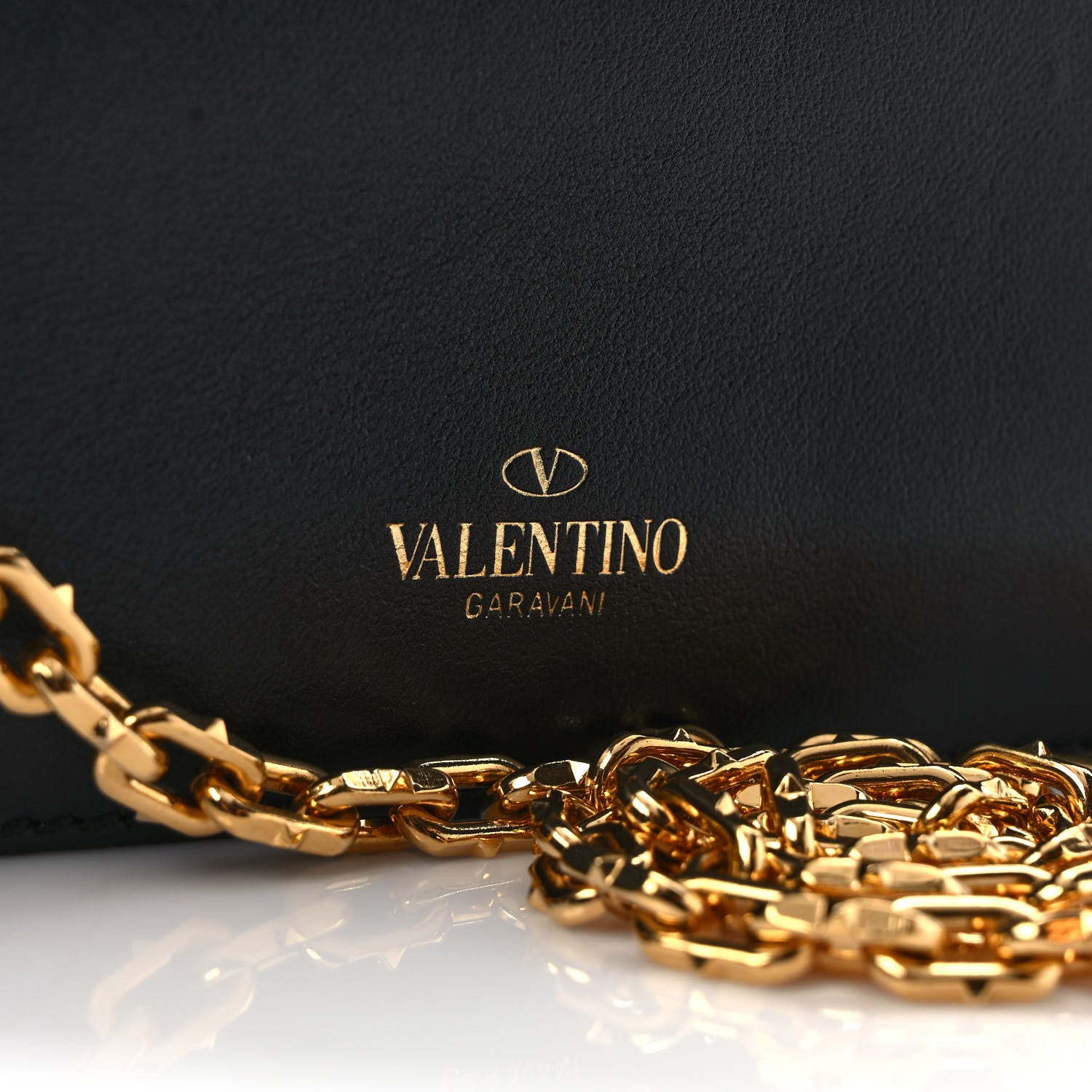 Valentino Garavani Vitello B-Rockstud Flap Black 9 of 9