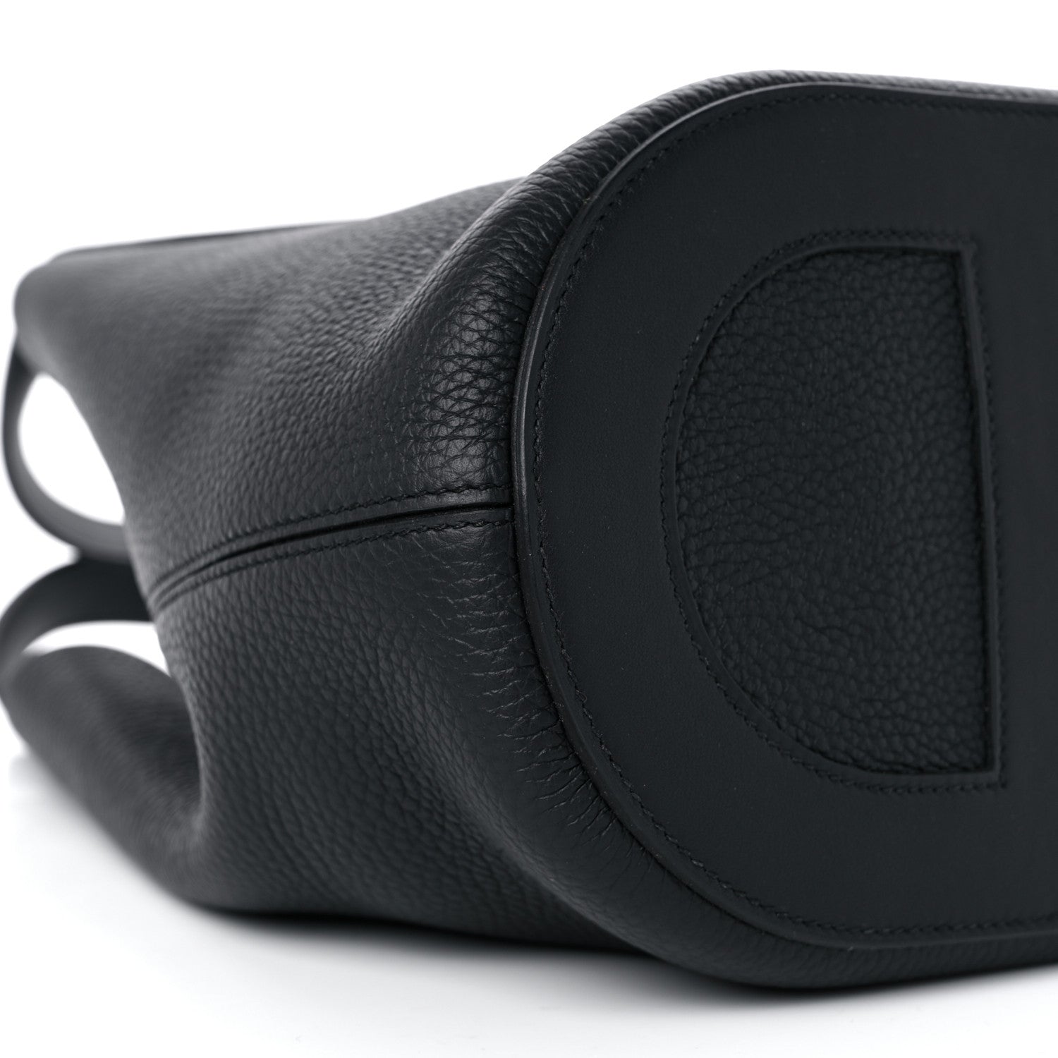 Hermes Taurillon Clemence Swift In-The-Loop 18 Bag Black 8 of 11