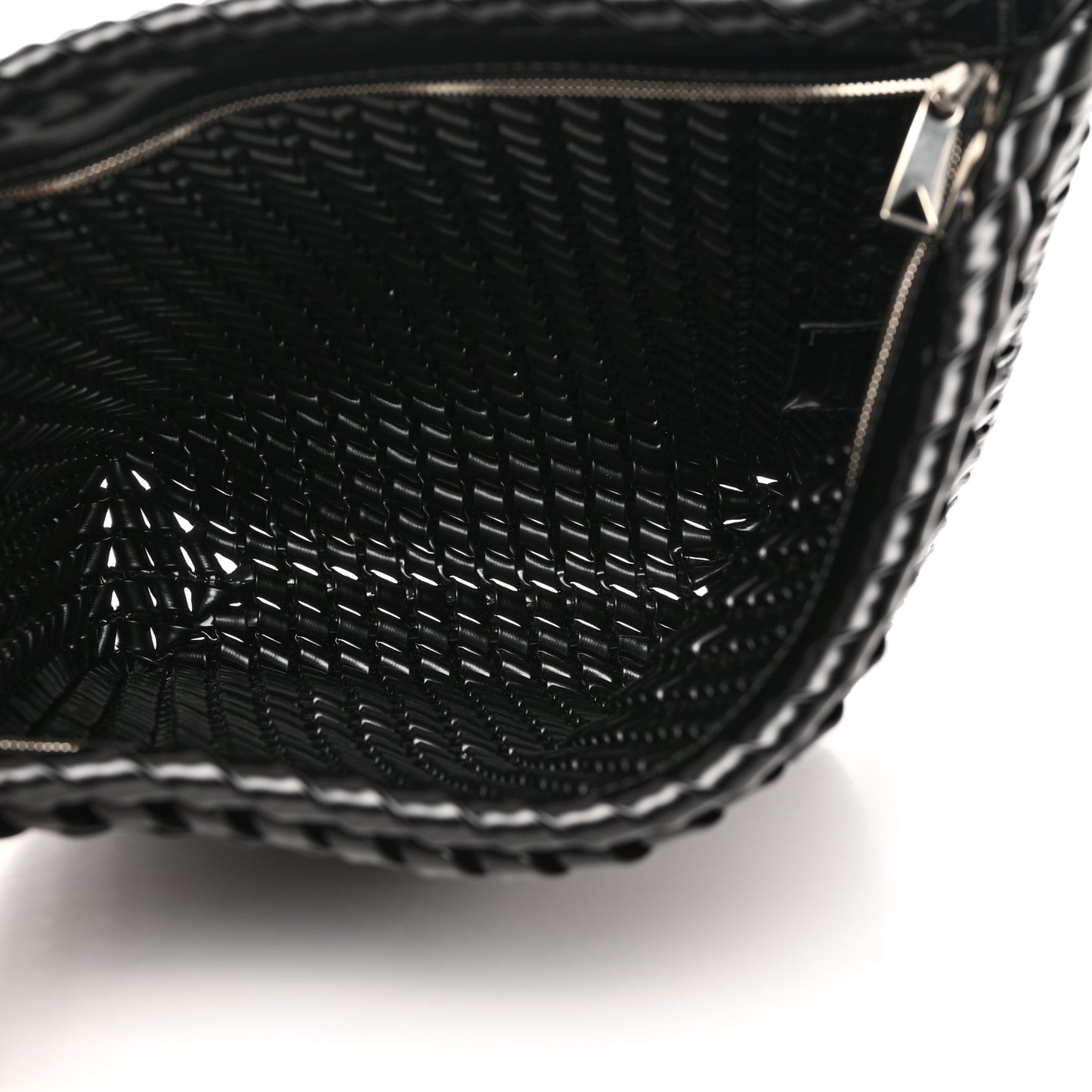 Calfskin Intrecciato Structure Clutch Black