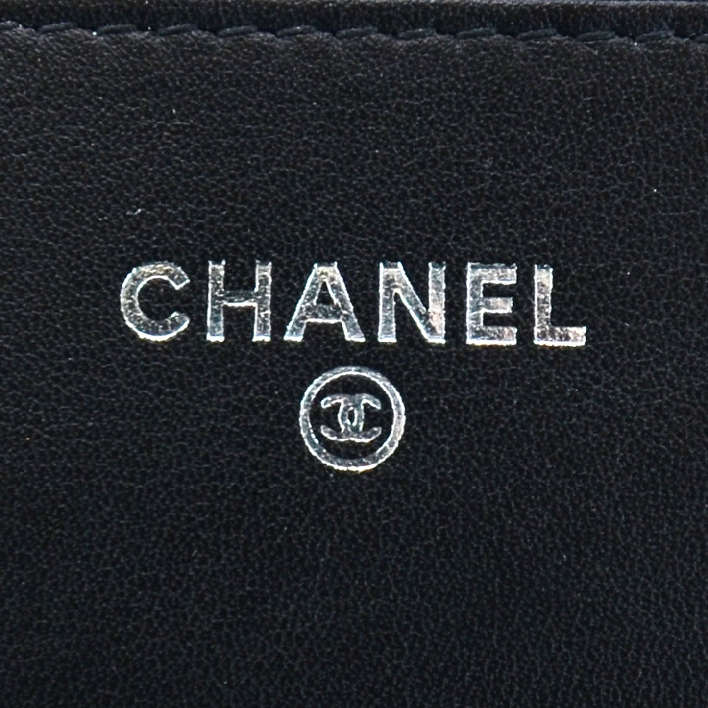 Glazed Calfskin Boy Wallet On Chain WOC Black