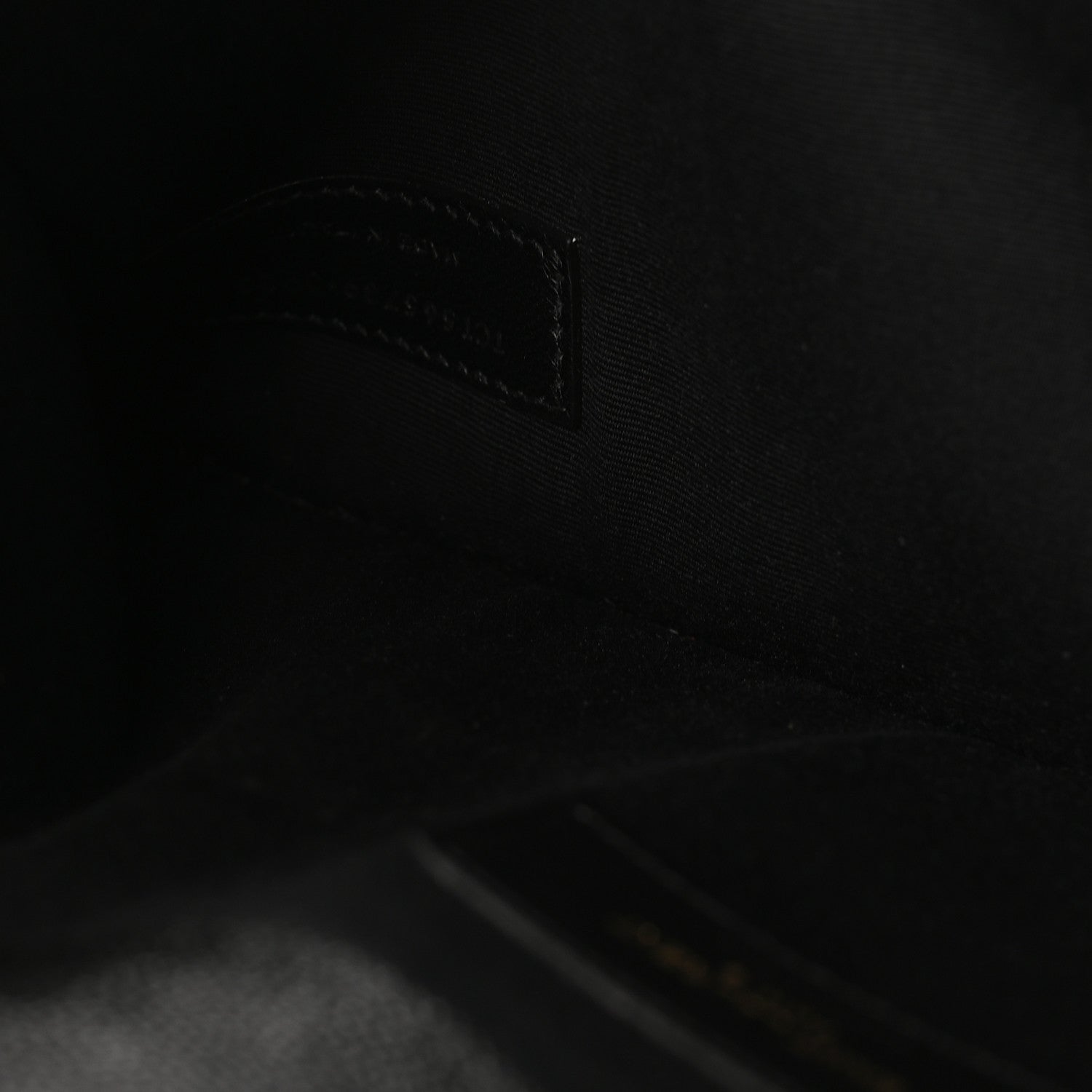 Saint Laurent Grain De Poudre Uptown Pouch Black 15 of 16