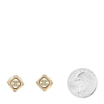 Chanel Pearl CC Earrings Gold 2 of 4