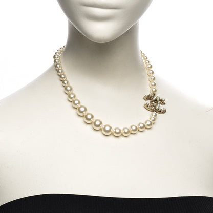 Chanel Graduated Pearl CC Short Necklace Gold 2 of 5