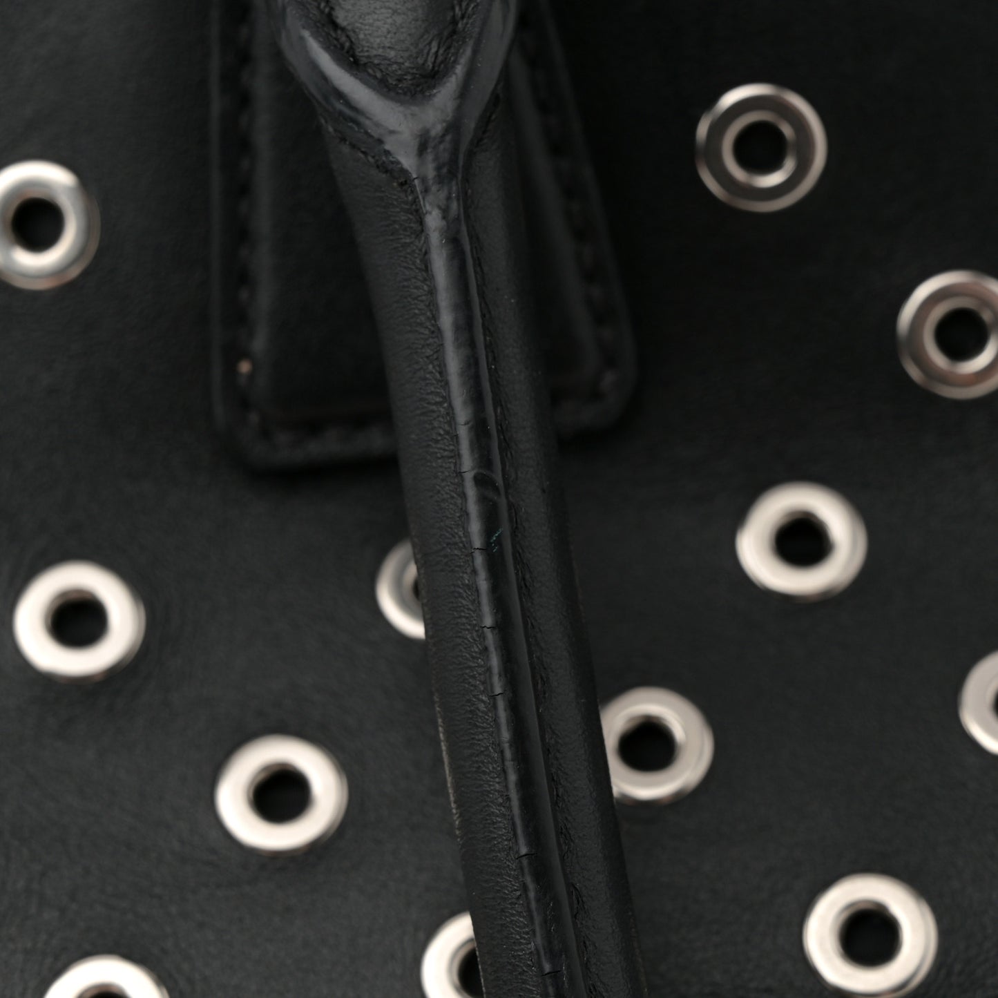 City Calf Grommet Large Double Zip Tote Black