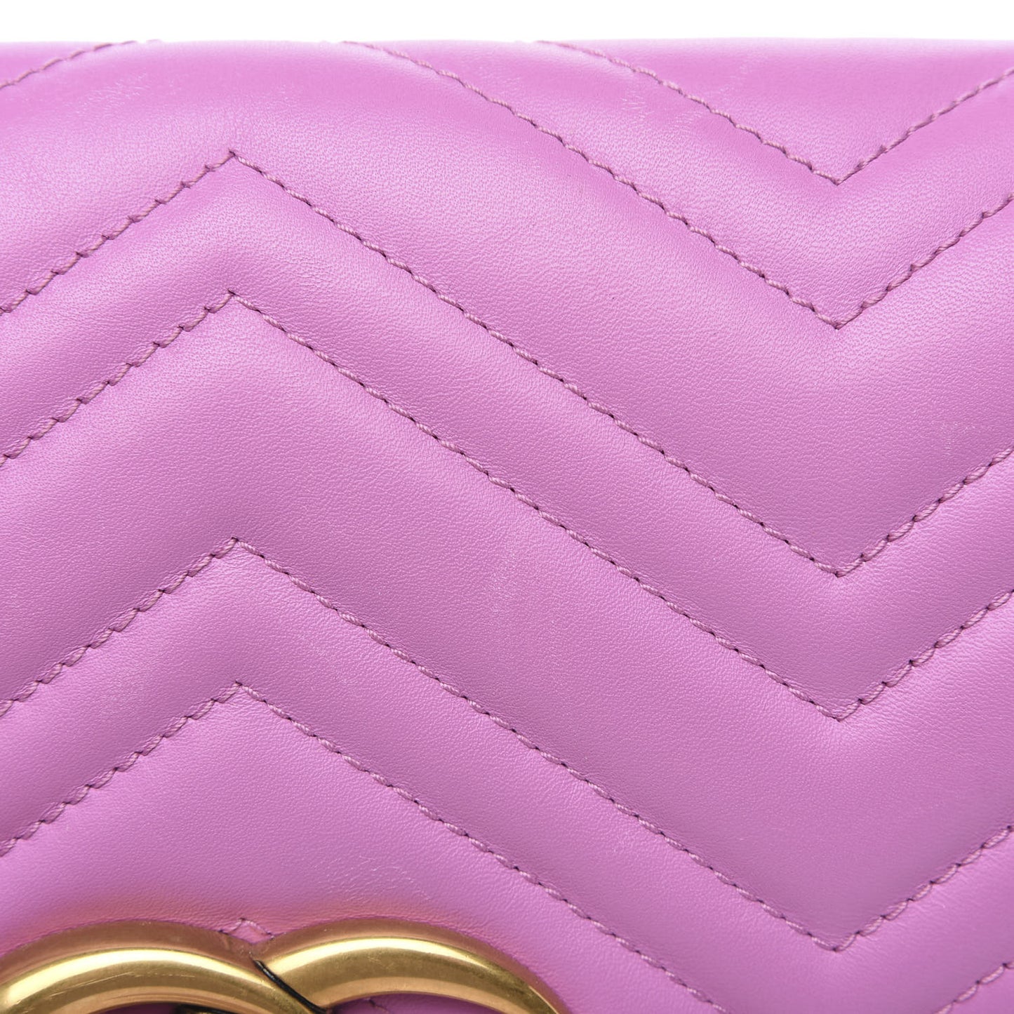 Calfskin Matelasse Medium GG Marmont Shoulder Bag Candy Mousse