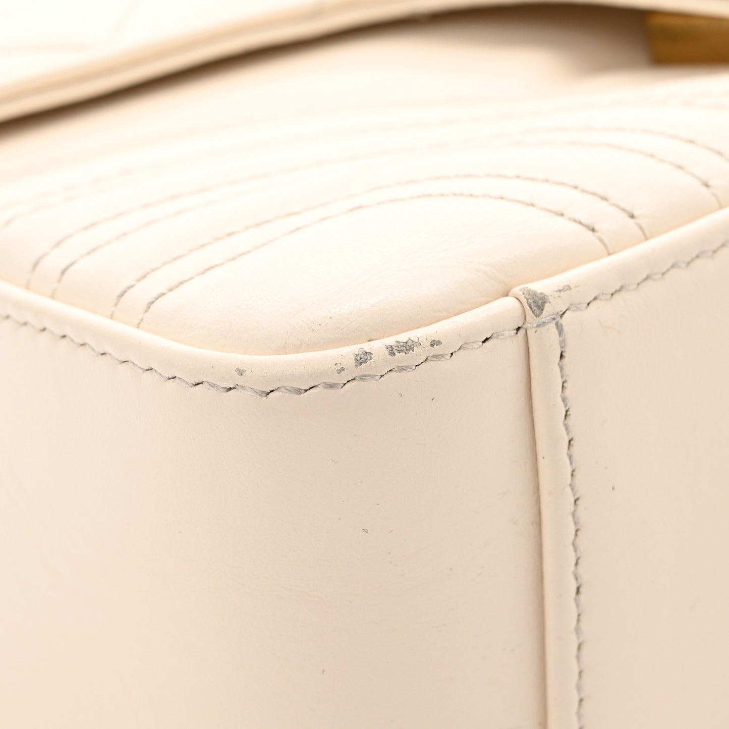 Calfskin Matelasse Mini GG Marmont Top Handle Shoulder Bag White