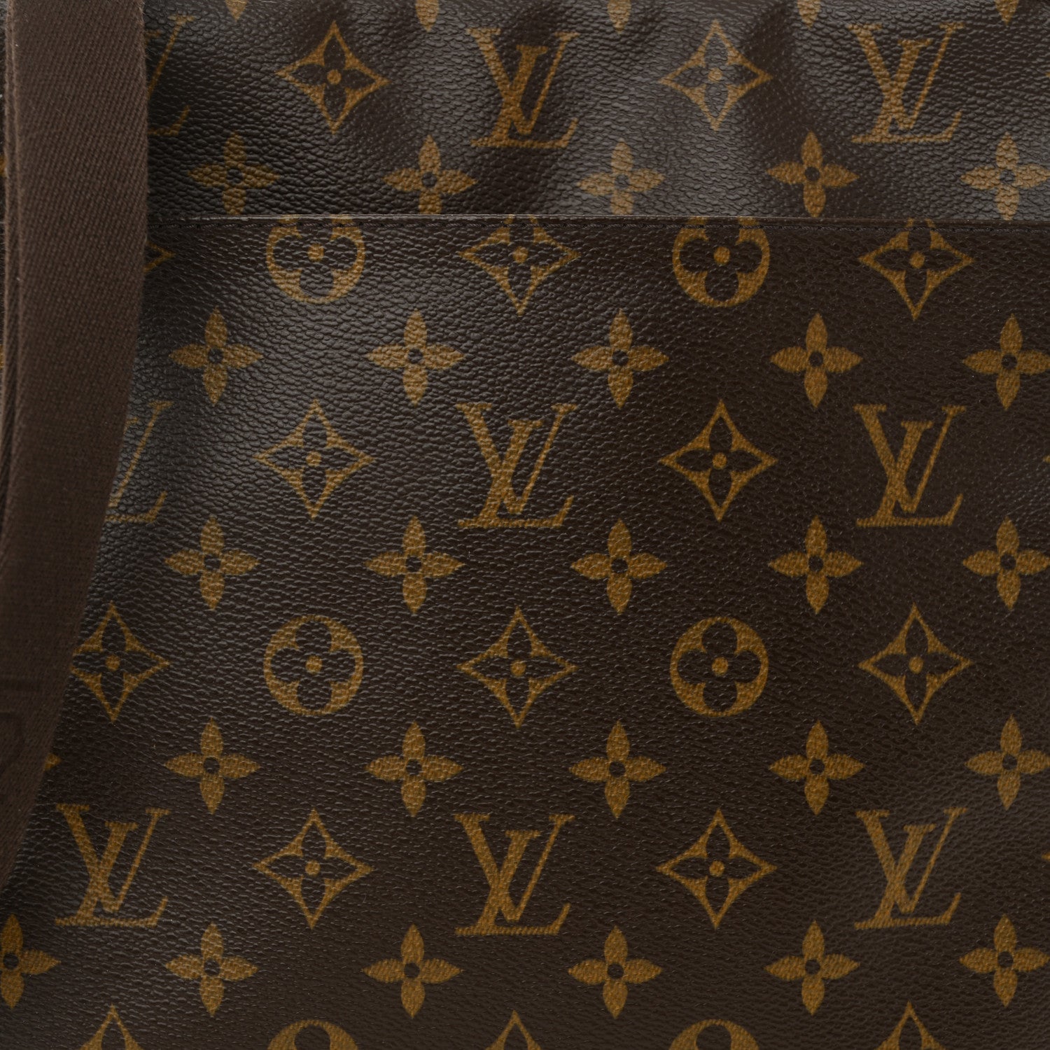 Louis Vuitton Monogram Trotteur Beaubourg 8 of 12