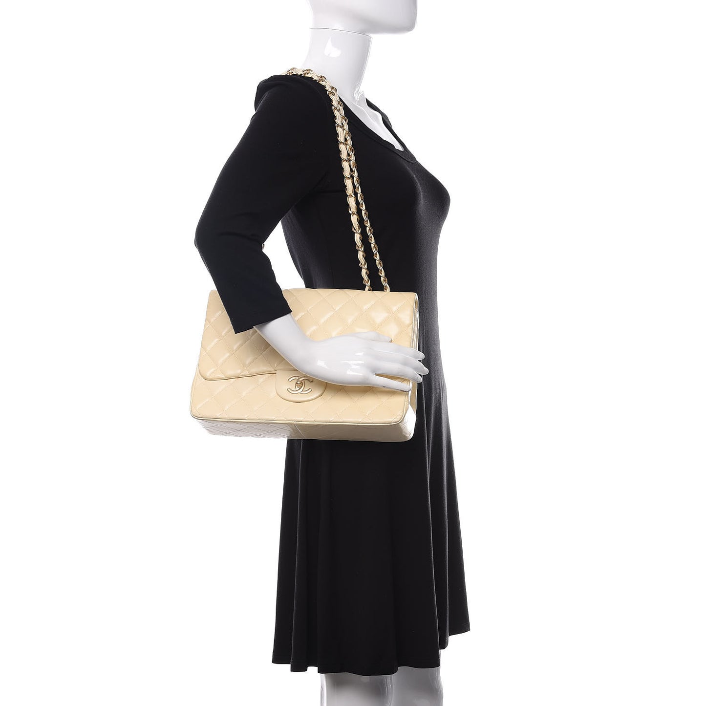 Lambskin Quilted Jumbo Single Flap Ivory