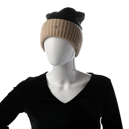Chanel Cashmere CC Beanie Hat Grey Beige 2 of 5