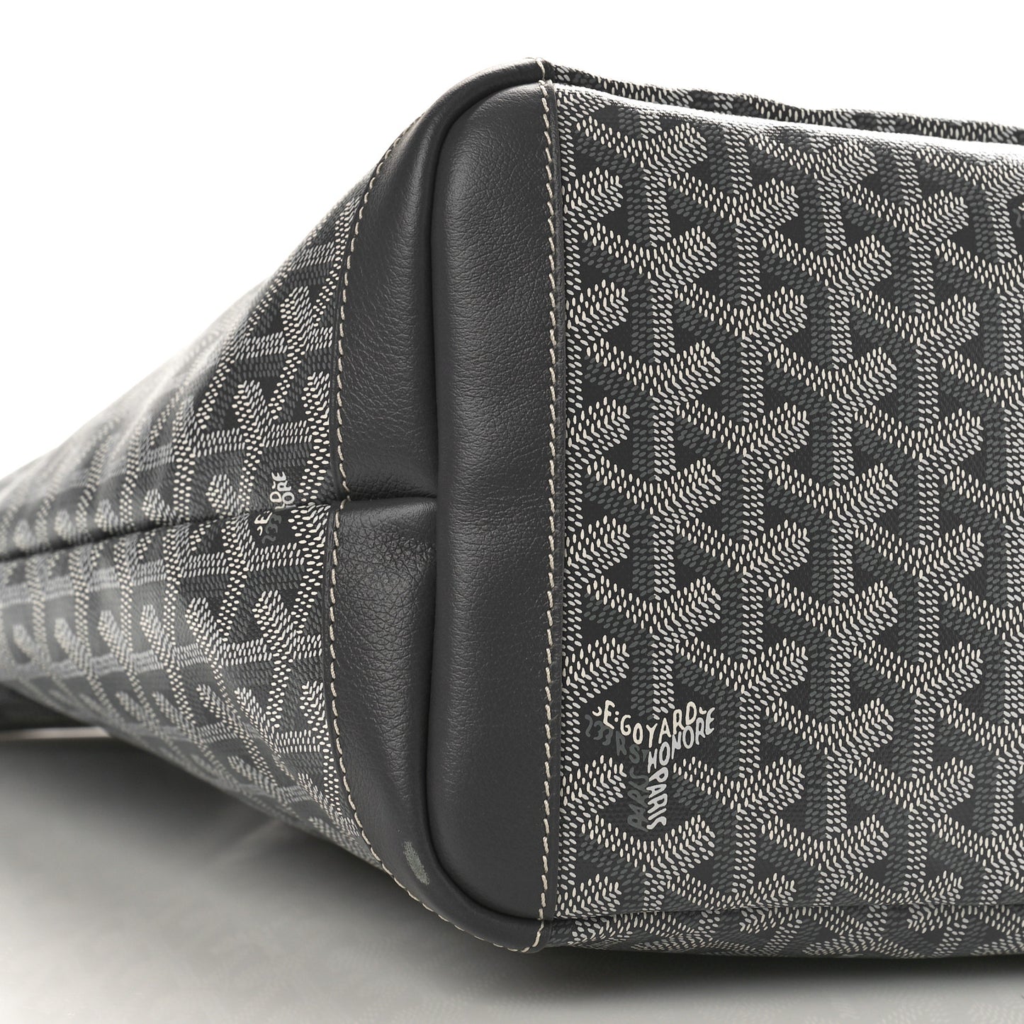 Goyardine Artois MM Grey