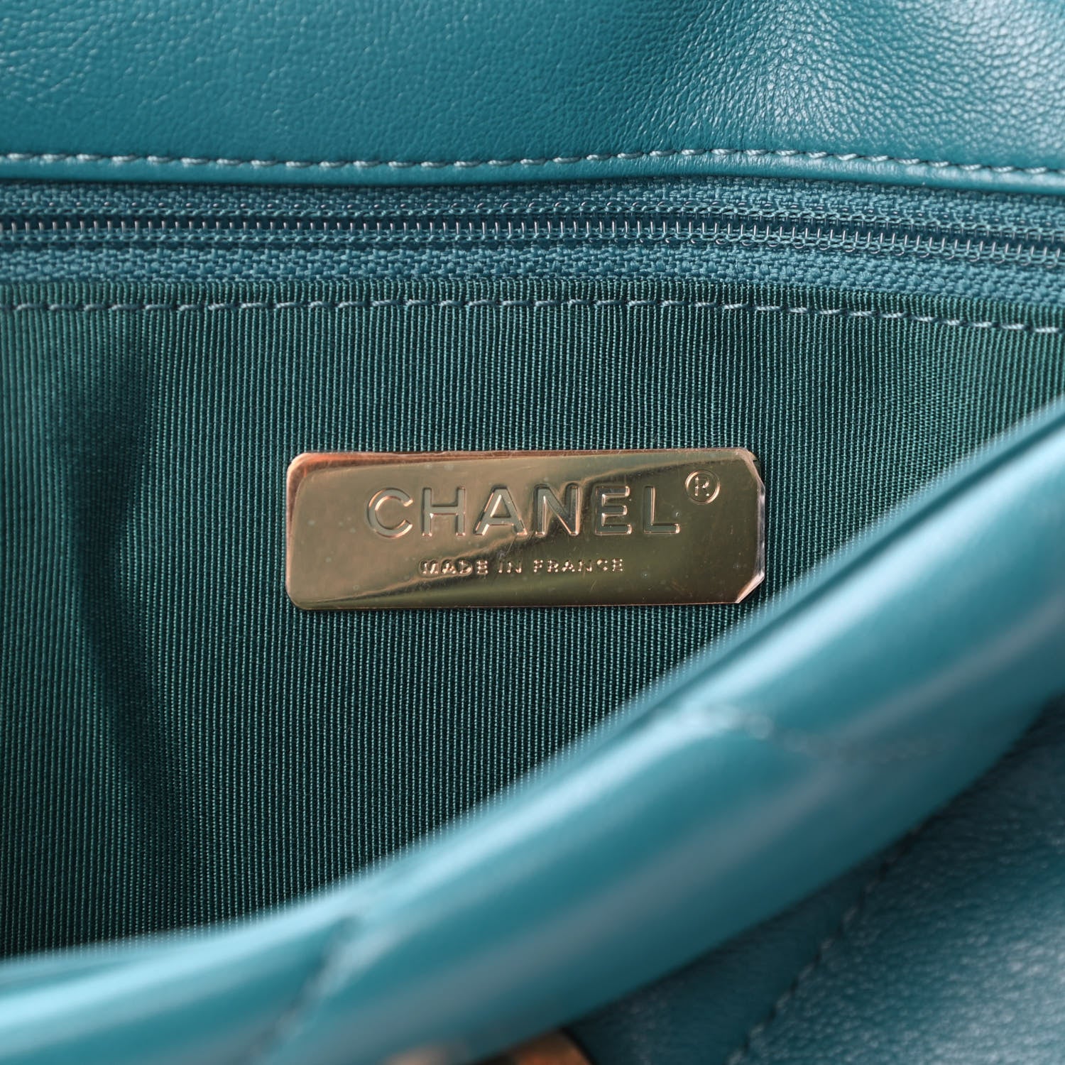 Chanel Lambskin Quilted Medium Chanel 19 Flap Green 5 of 6