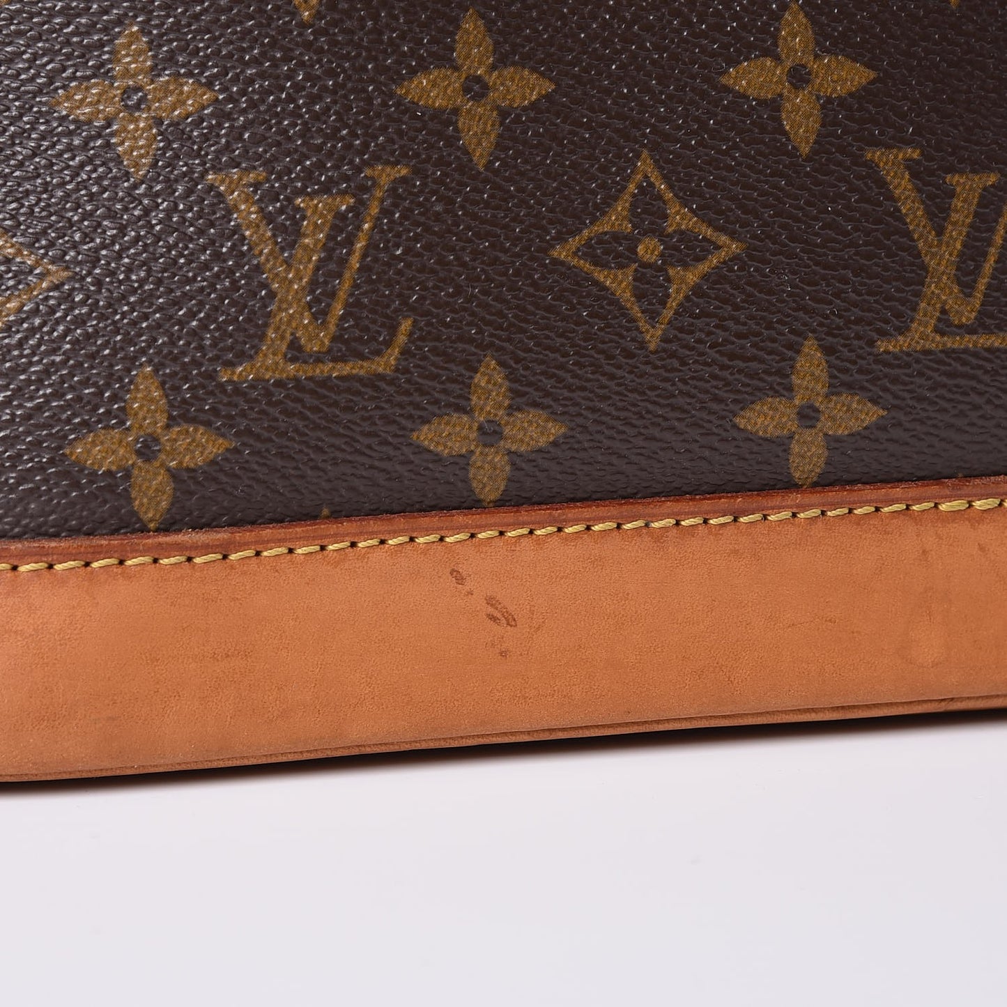 Monogram Alma PM