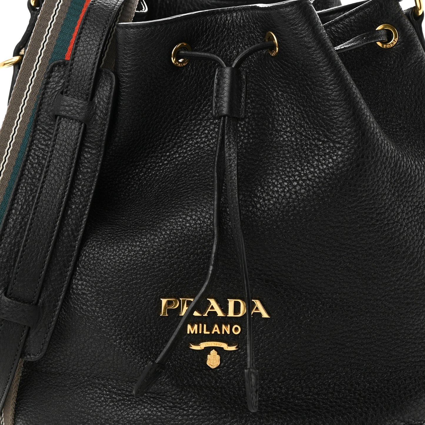 Vitello Daino Bucket Bag Black
