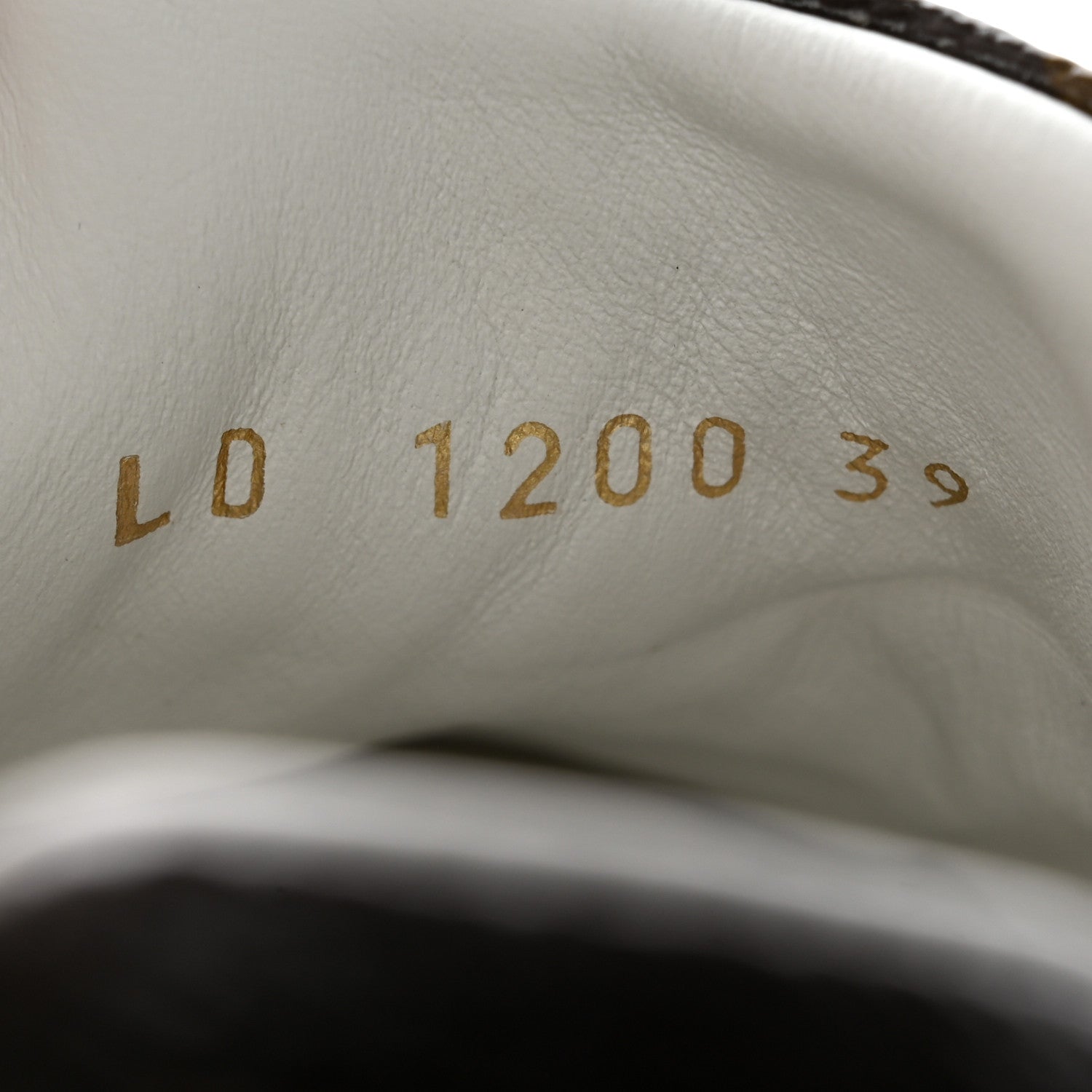 Louis Vuitton Monogram Time Out Sneakers 39 9 of 13