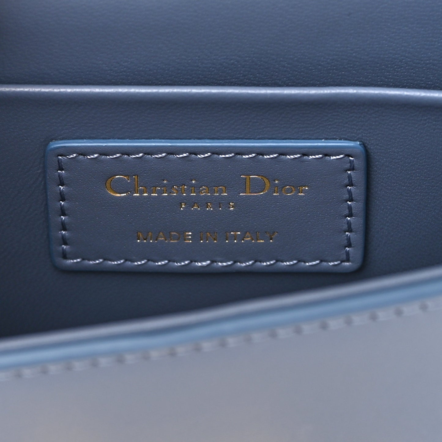Box Calfskin 30 Montaigne Box Bag Blue