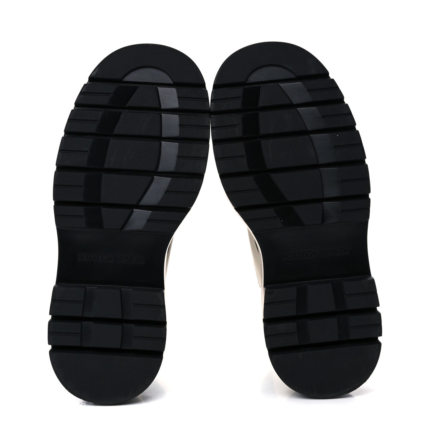 Calfskin The Tire Chelsea Boots 39 Sea Salt Black
