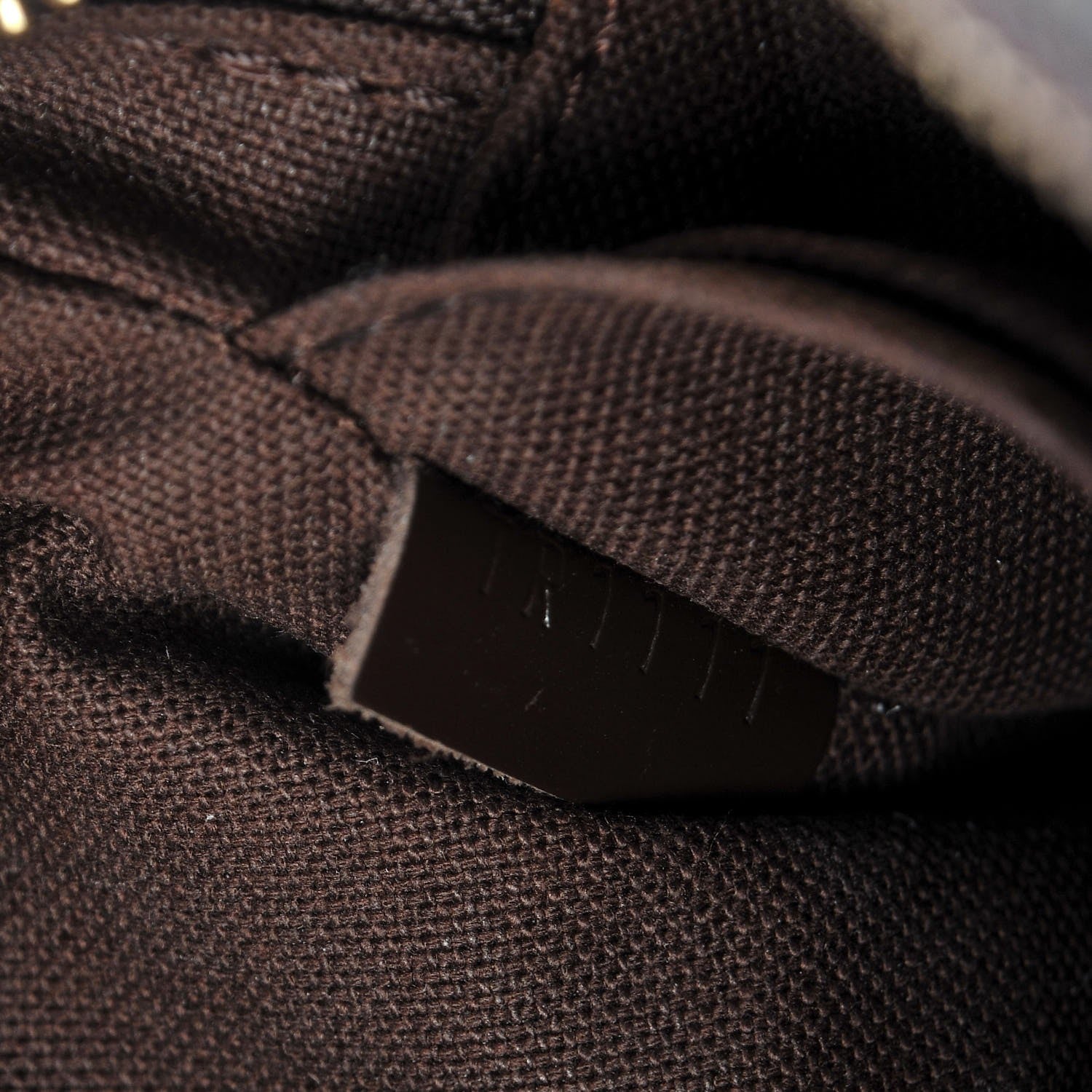 Louis Vuitton Damier Ebene Pochette Billets Macao 7 of 7