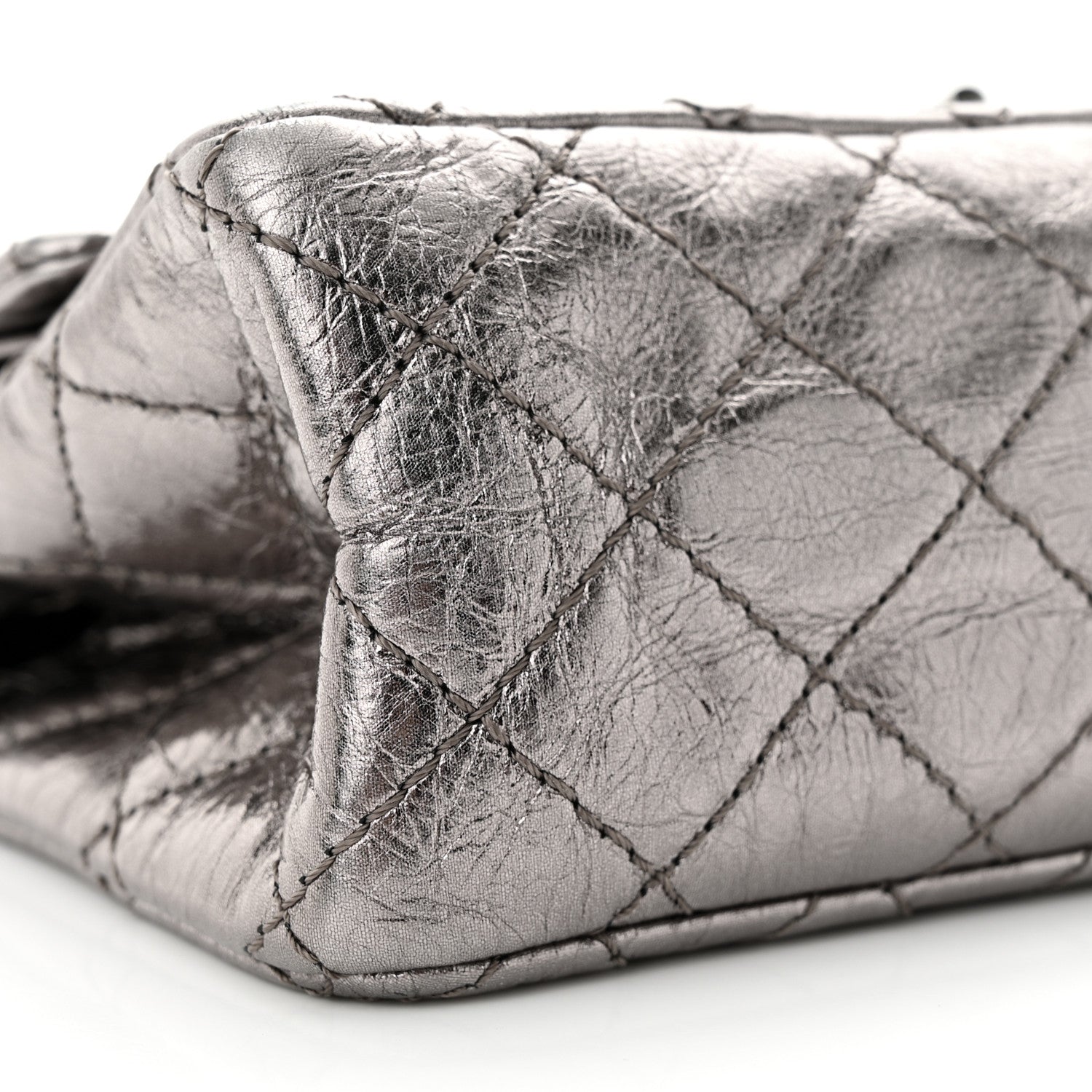 Chanel Metallic Calfskin Quilted 2.55 Reissue 224 Flap Silver 9 of 12