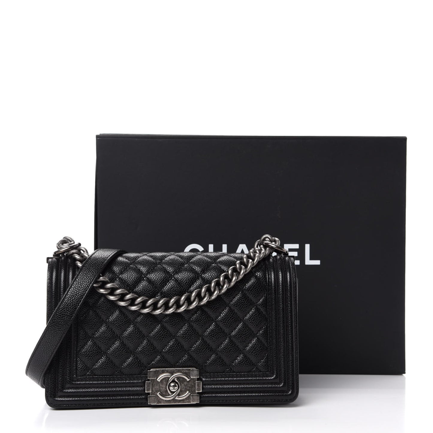 Caviar Quilted Medium Boy Flap Black