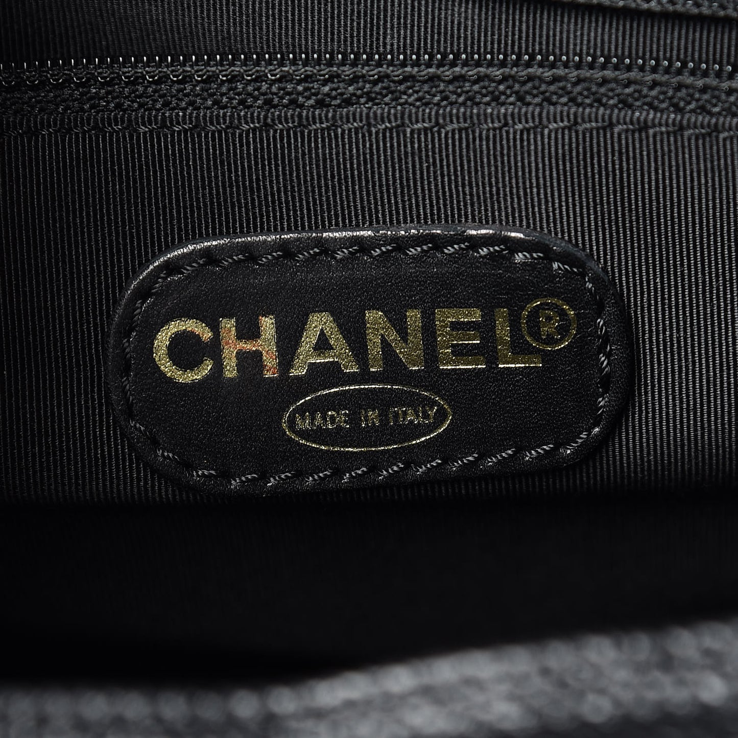 Caviar CC Shoulder Bag Black