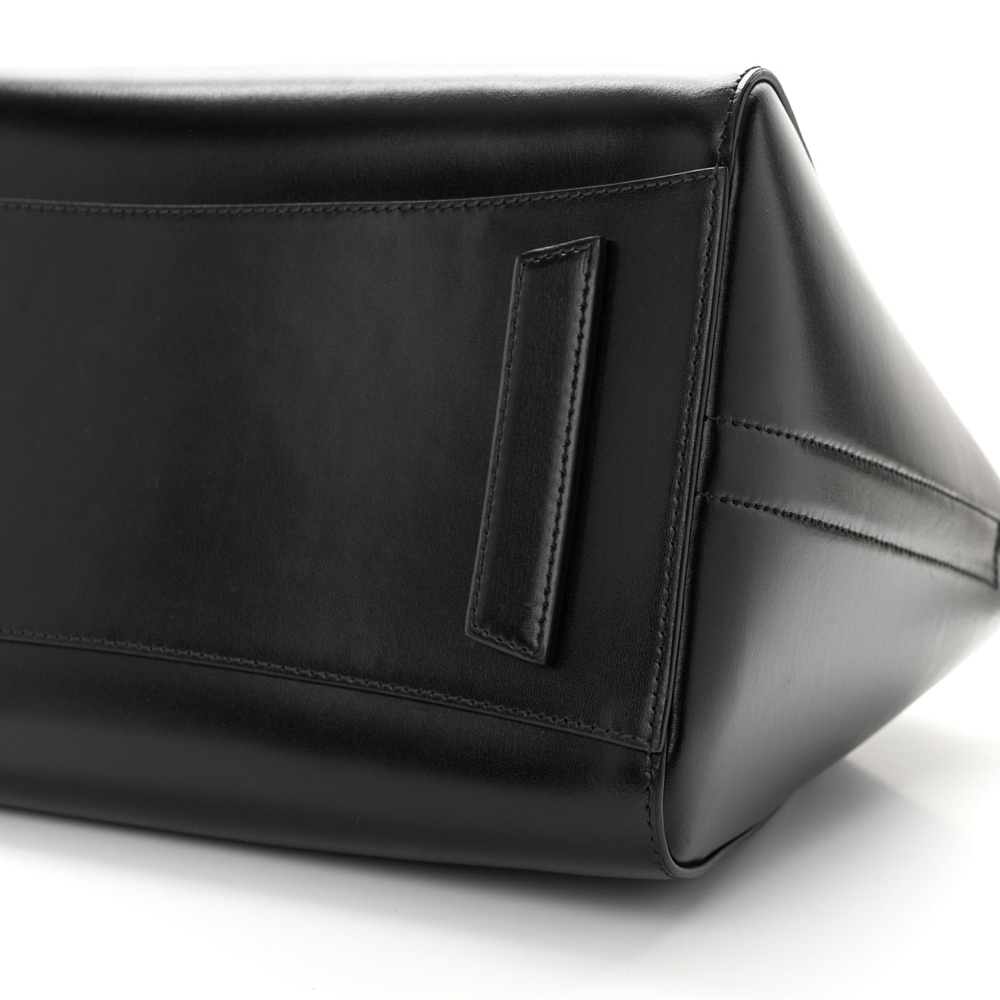 Shiny Lord Calfskin Medium Antigona Black