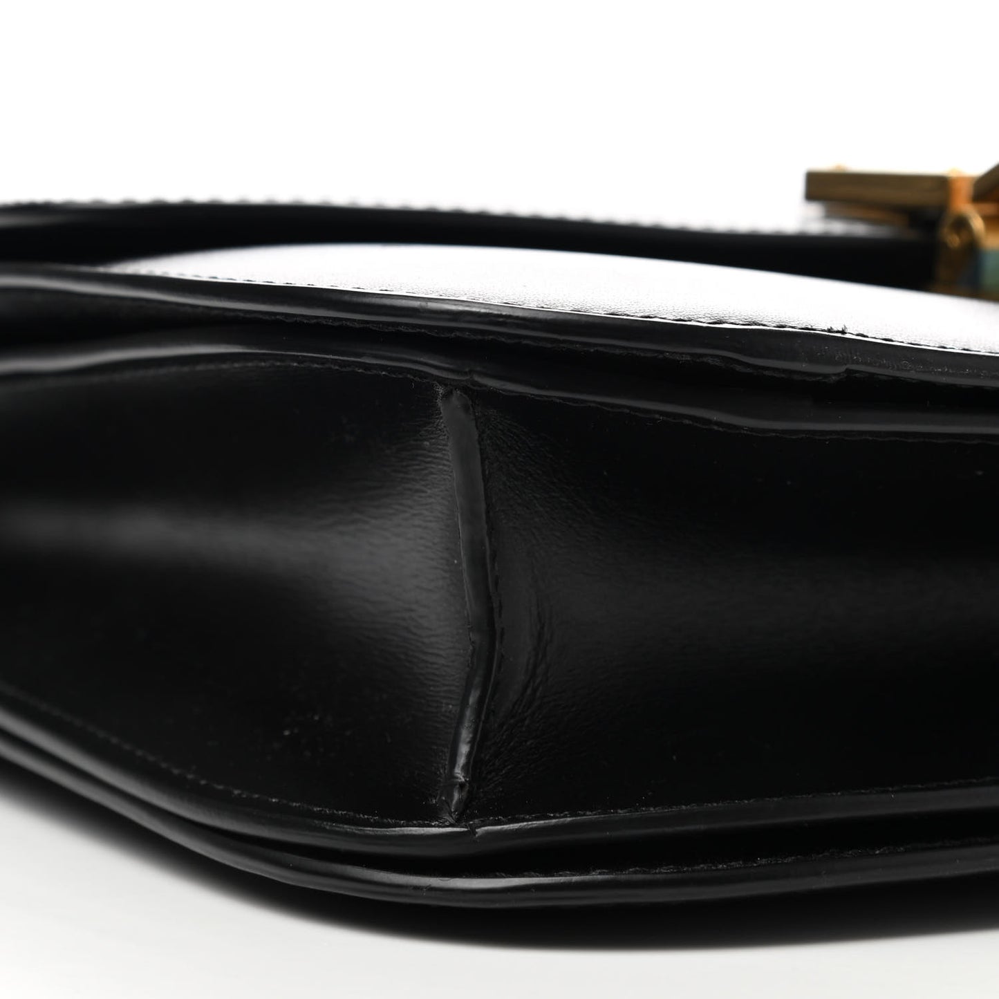 Box Calfskin Medium Classic Box Flap Bag Black