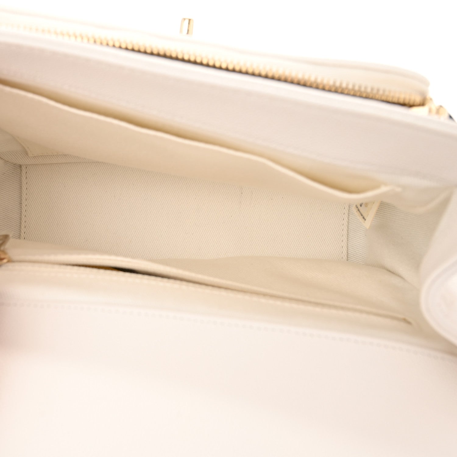 Chanel Caviar Quilted Medium Business Affinity Flap White 5 of 12