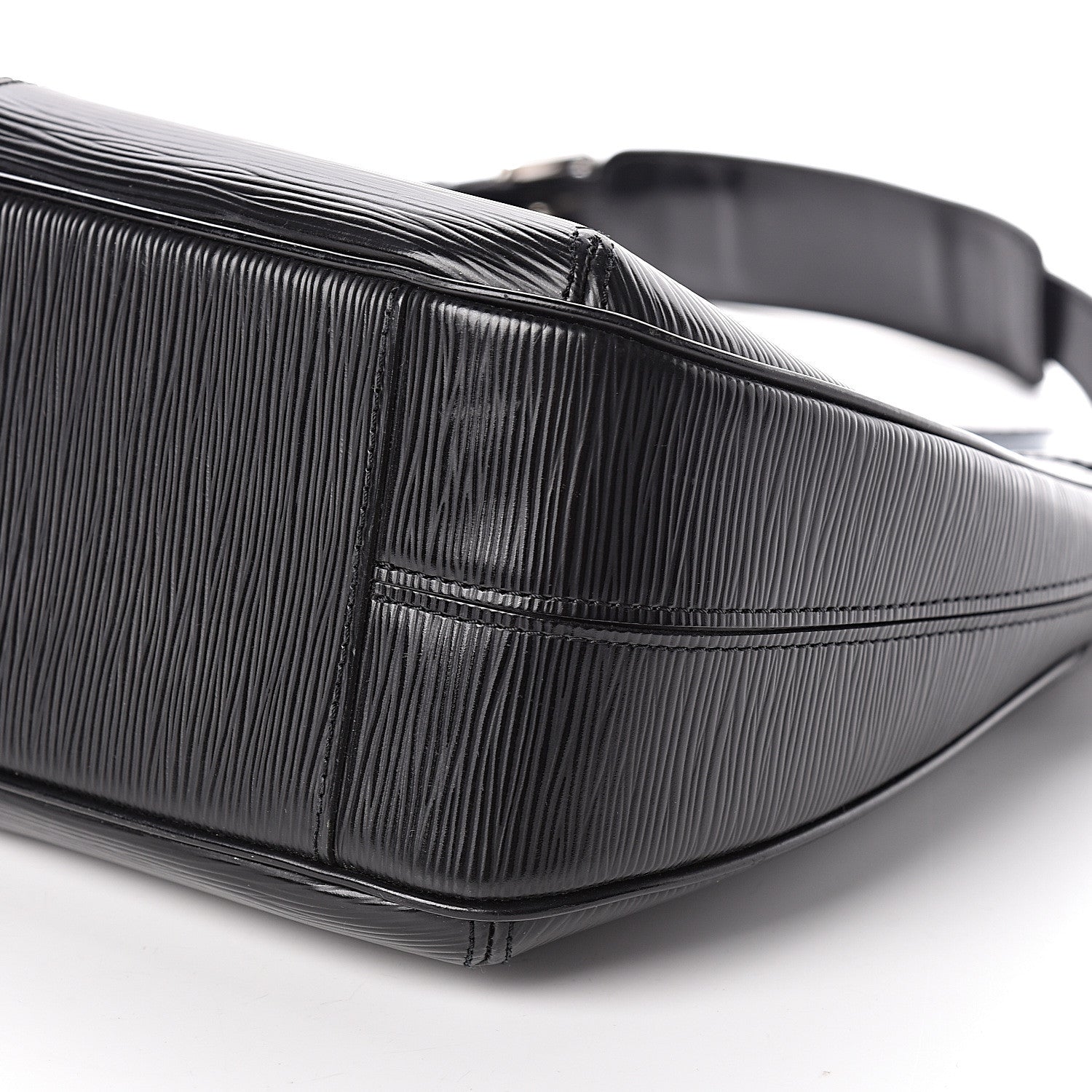 Louis Vuitton Epi Turenne GM Black 9 of 14