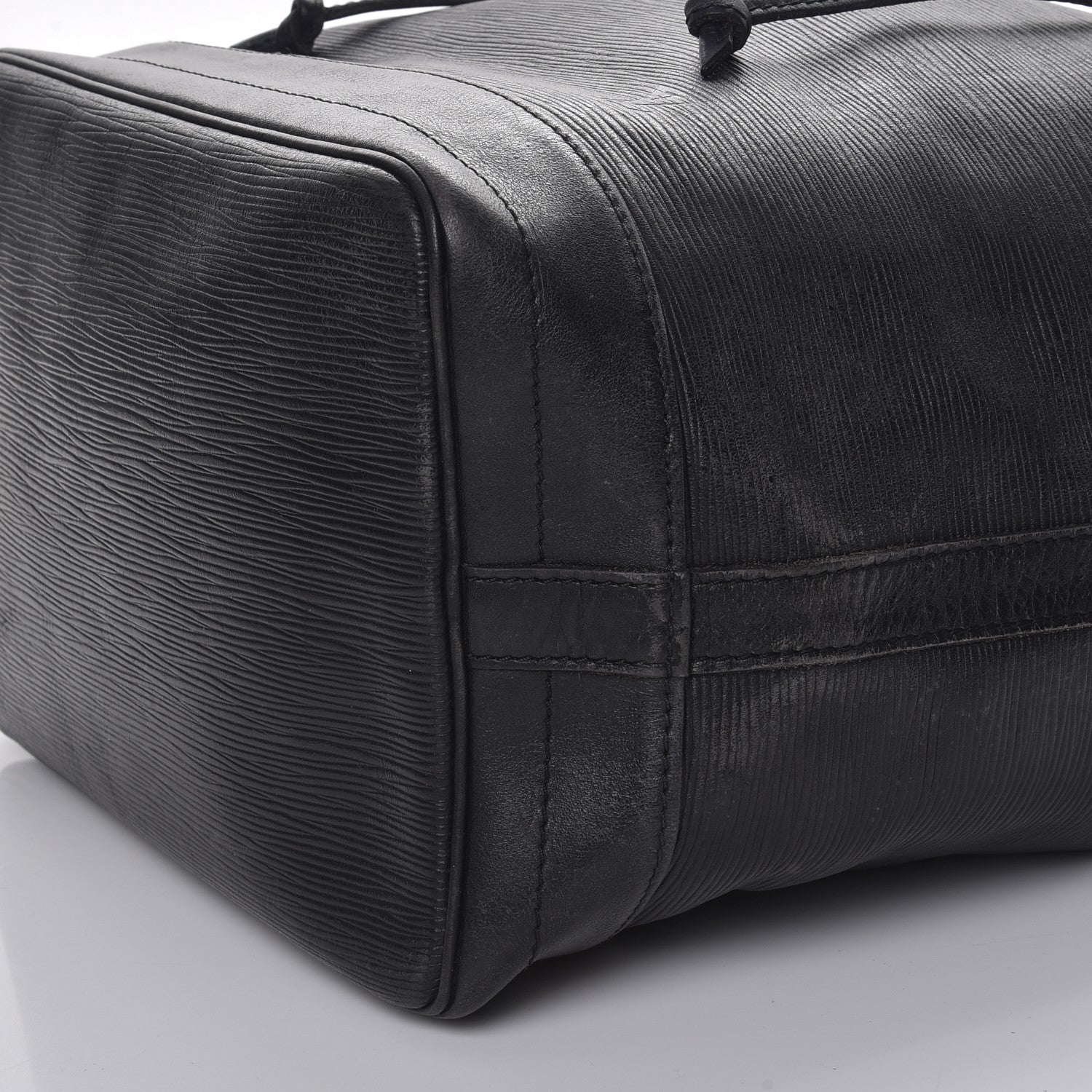 Louis Vuitton Epi Noe Black 10 of 14
