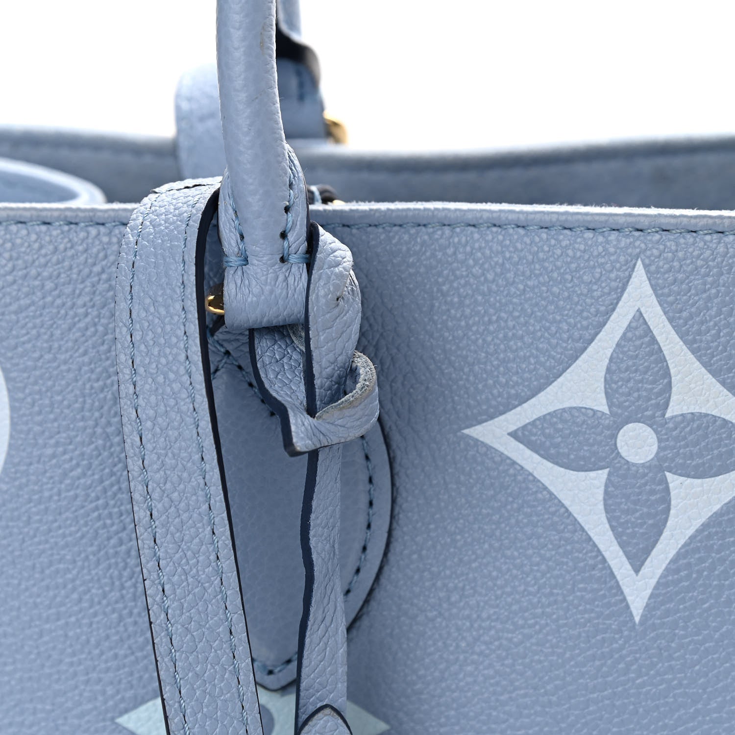 Louis Vuitton Empreinte Monogram Giant By The Pool Onthego MM Summer Blue 13 of 16