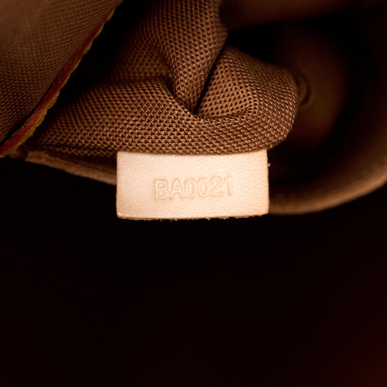 Louis Vuitton Monogram Alma PM 8 of 11