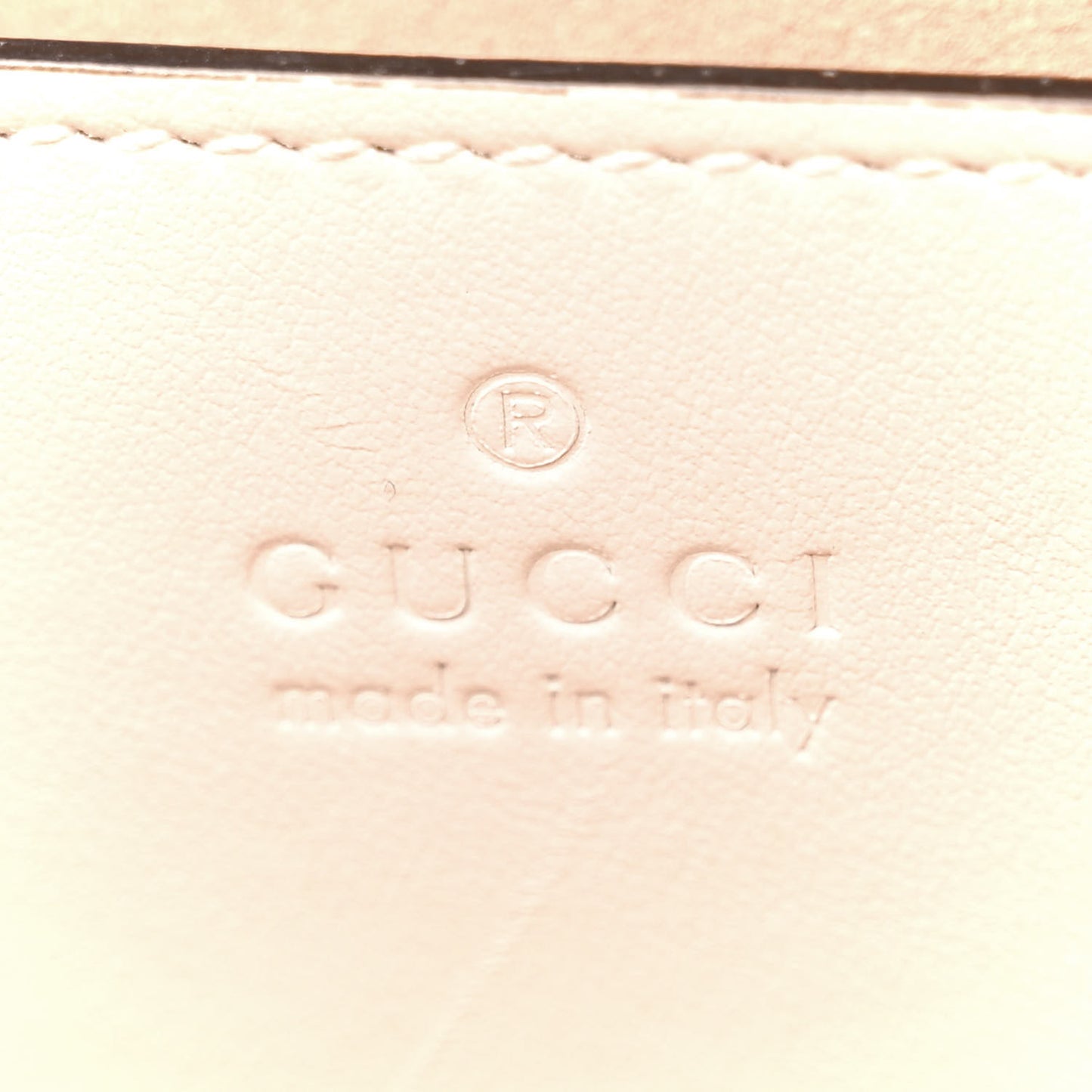 Calfskin Matelasse Aria Small GG Marmont Chain Shoulder Bag Mystic White