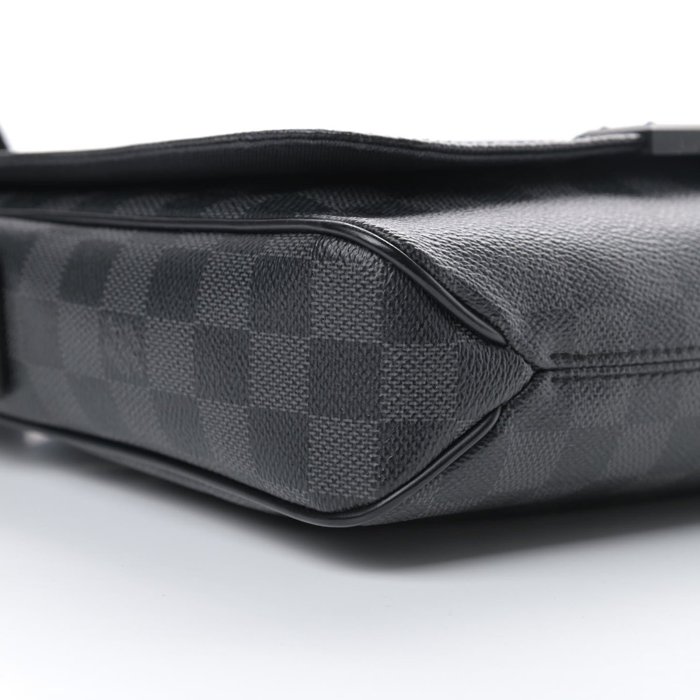 Damier Graphite District PM