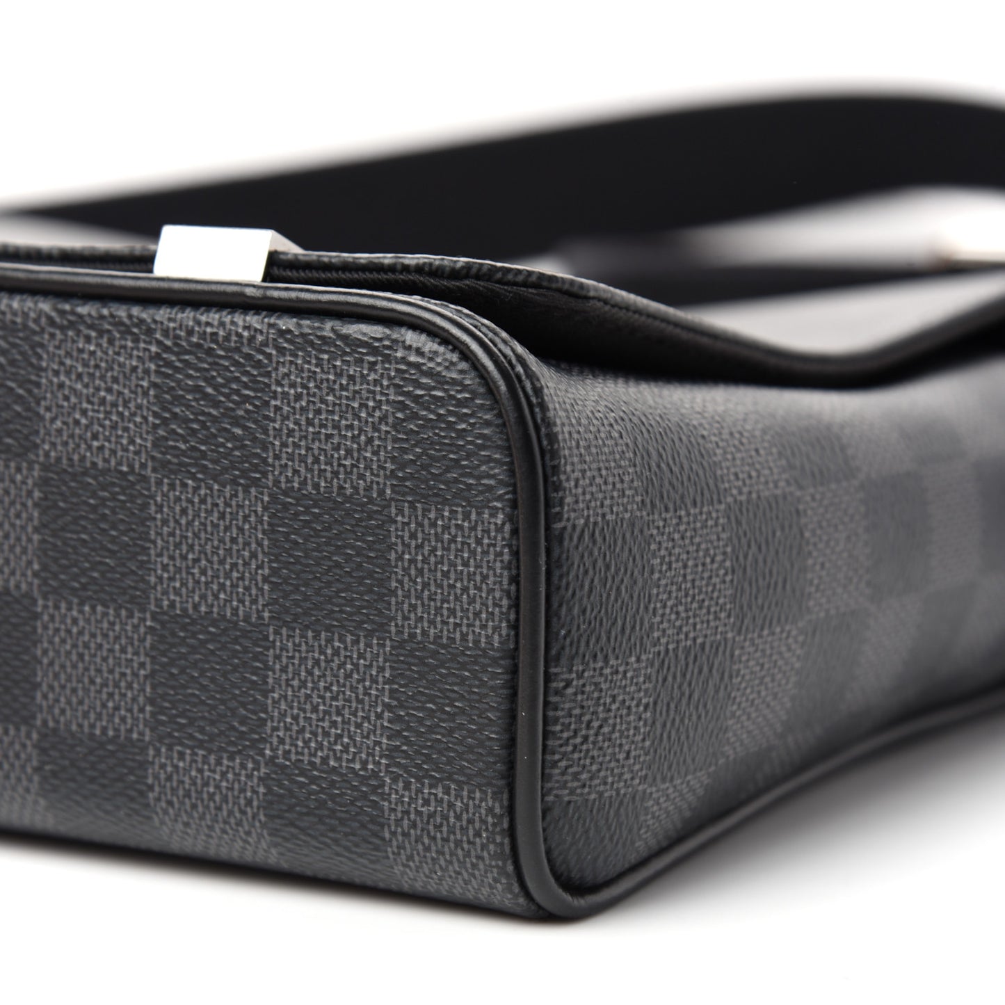 Damier Graphite District PM